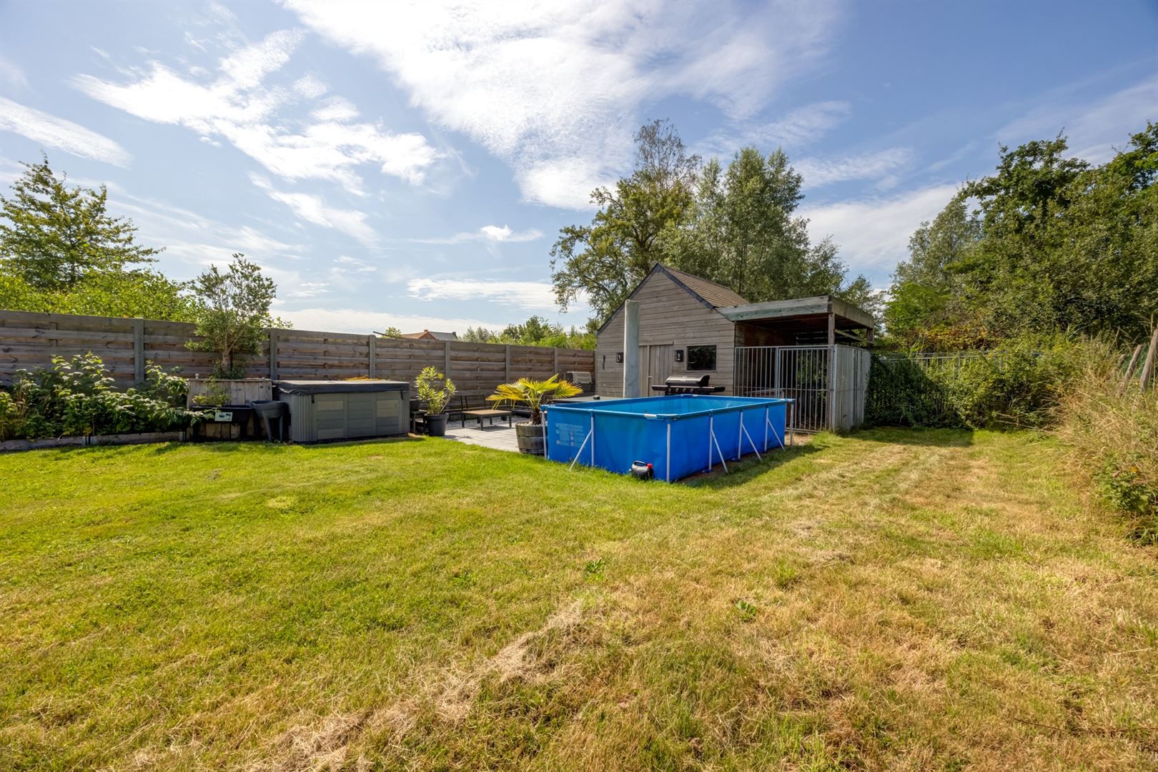 Woning met drie slaapkamers in een rustige omgeving foto 19