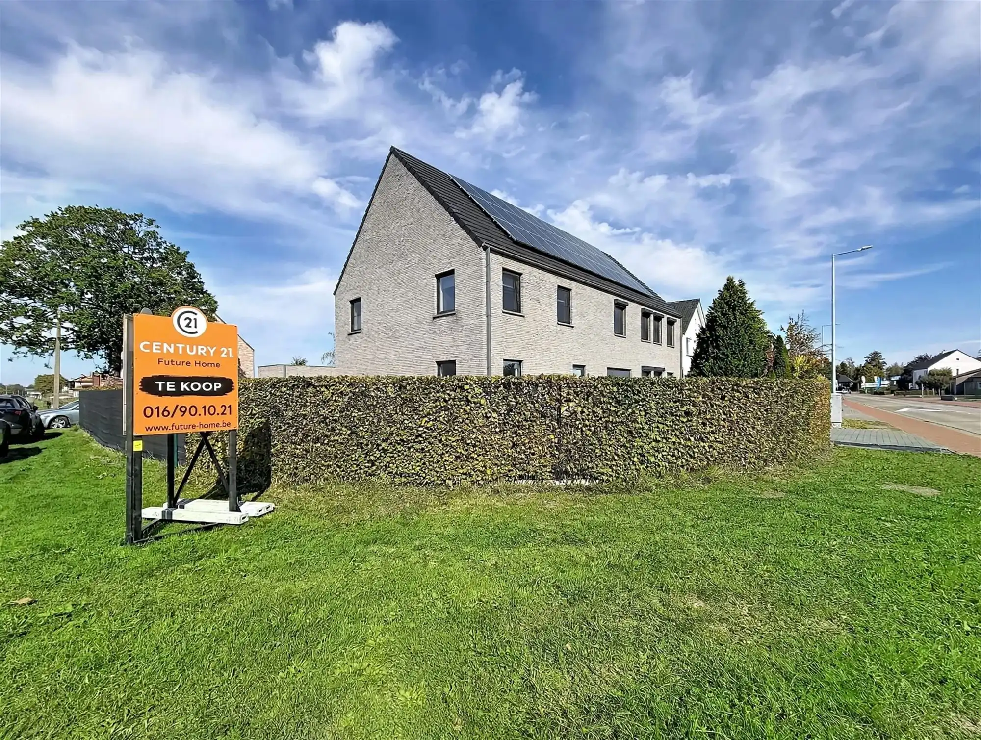 Recente en gezellige woning met 3 slaapkamers foto {{pictureIndex}}