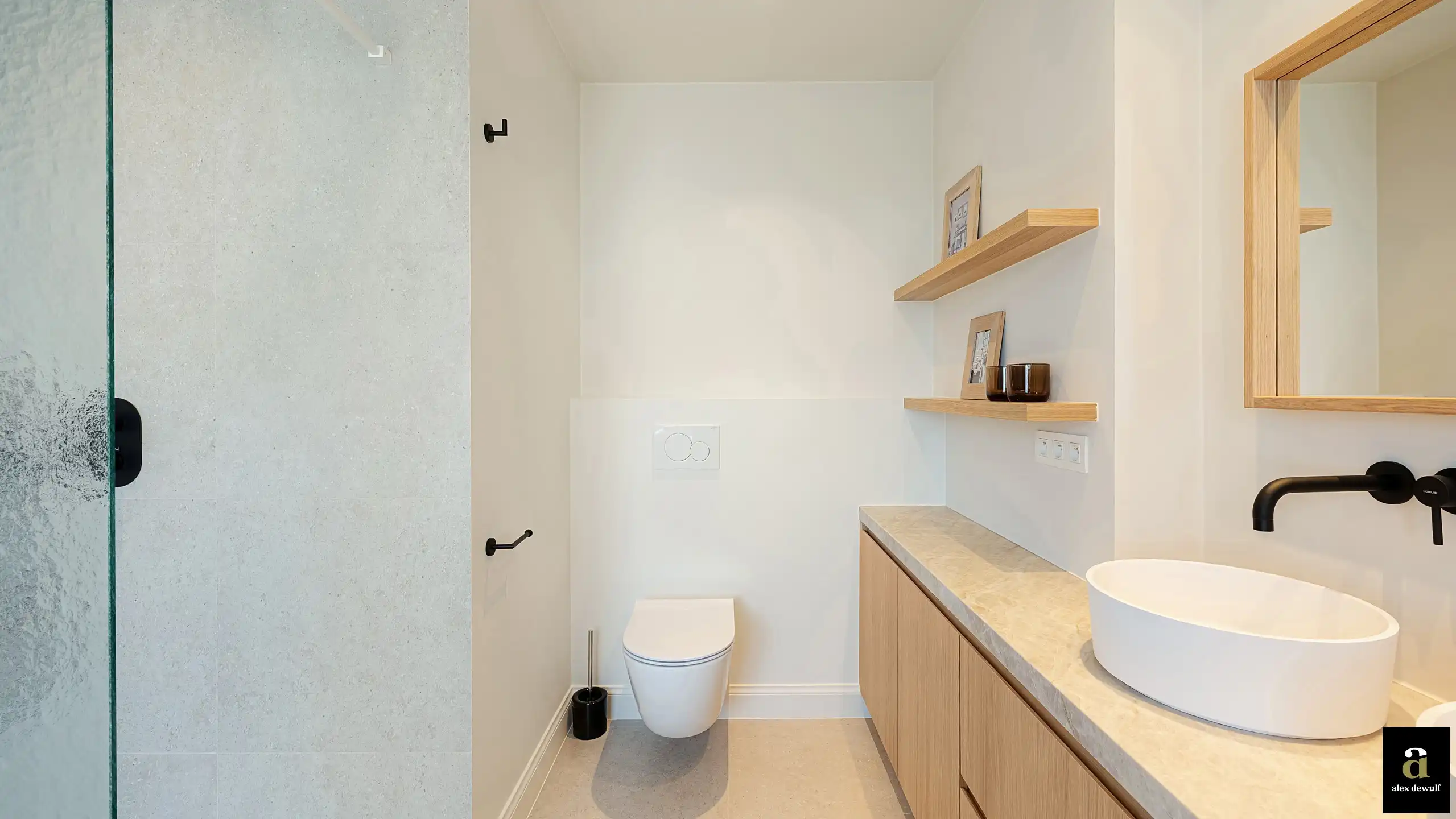 Uitstekend gelegen, volledig gerenoveerde koppelvilla te Duinbergen, op wandelafstand van het strand en de duinen. foto 34