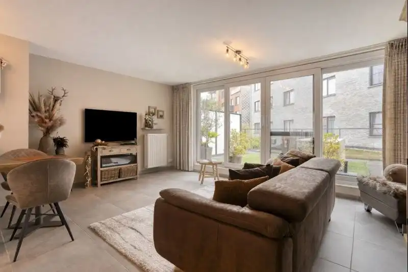 Modern triplex-appartement met 3 slaapkamers - Ideaal als investeringspand wegens aanwezigheid van vaste huurders foto 4