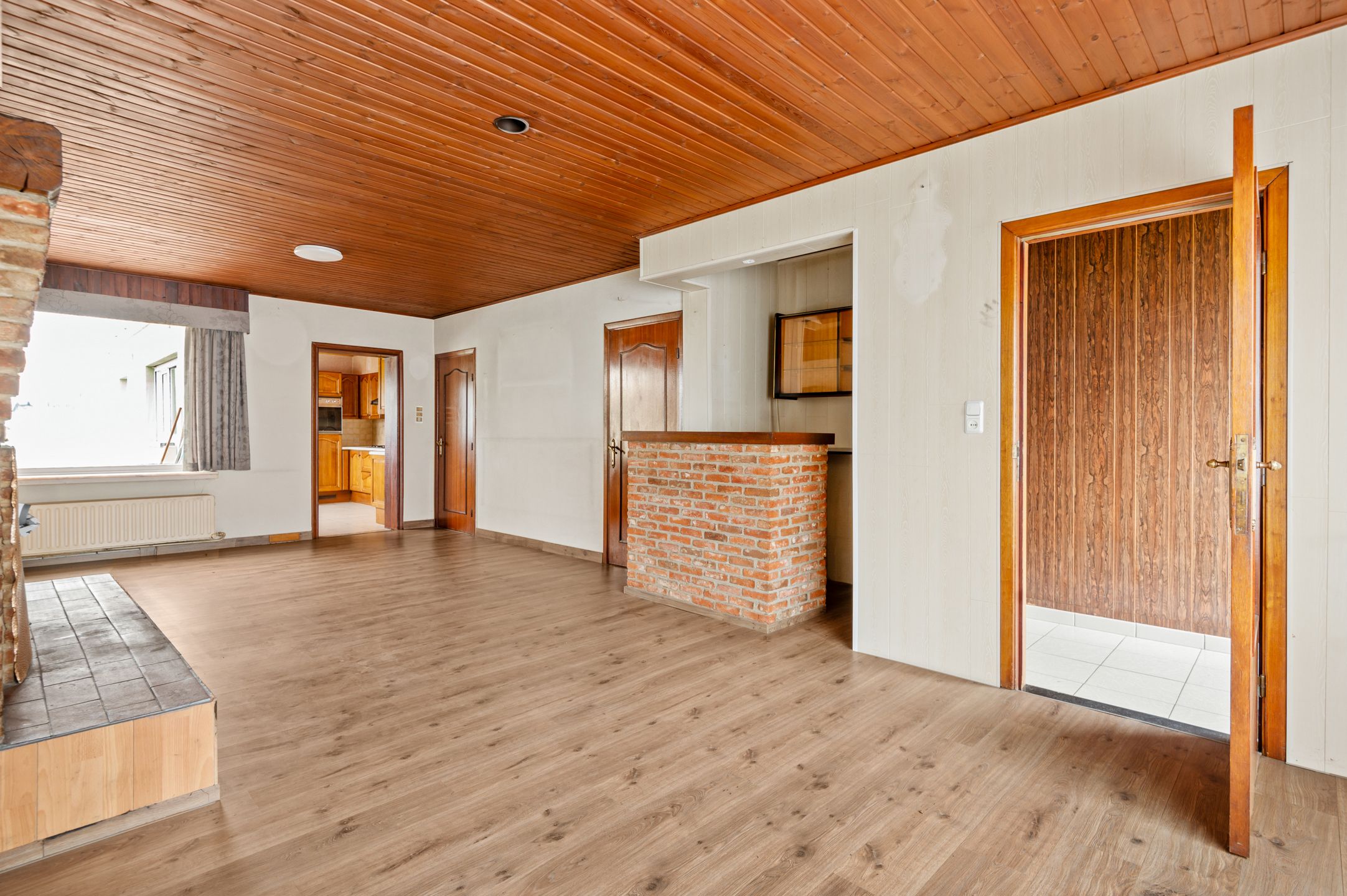 Te renoveren woning met ruime tuin op toplocatie Vosselaar. foto 9