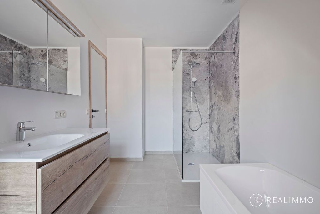 Halfopen nieuwbouwwoning met grote tuin in landelijke stijl in Kerkhove foto 11