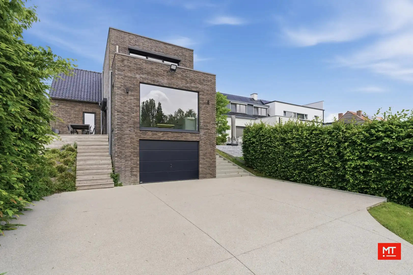Instapklare alleenstaande woning op een rustige locatie in de dorpskern van Beselare foto 22
