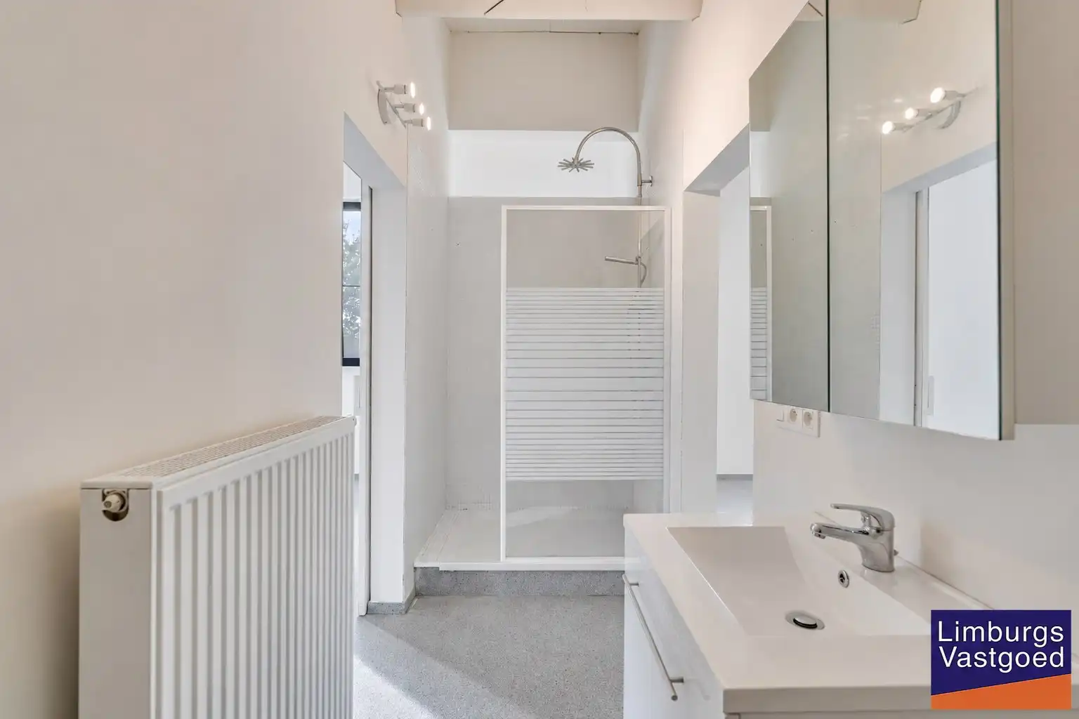 Exclusieve woning met praktijkruimte en zicht op weilanden foto 36