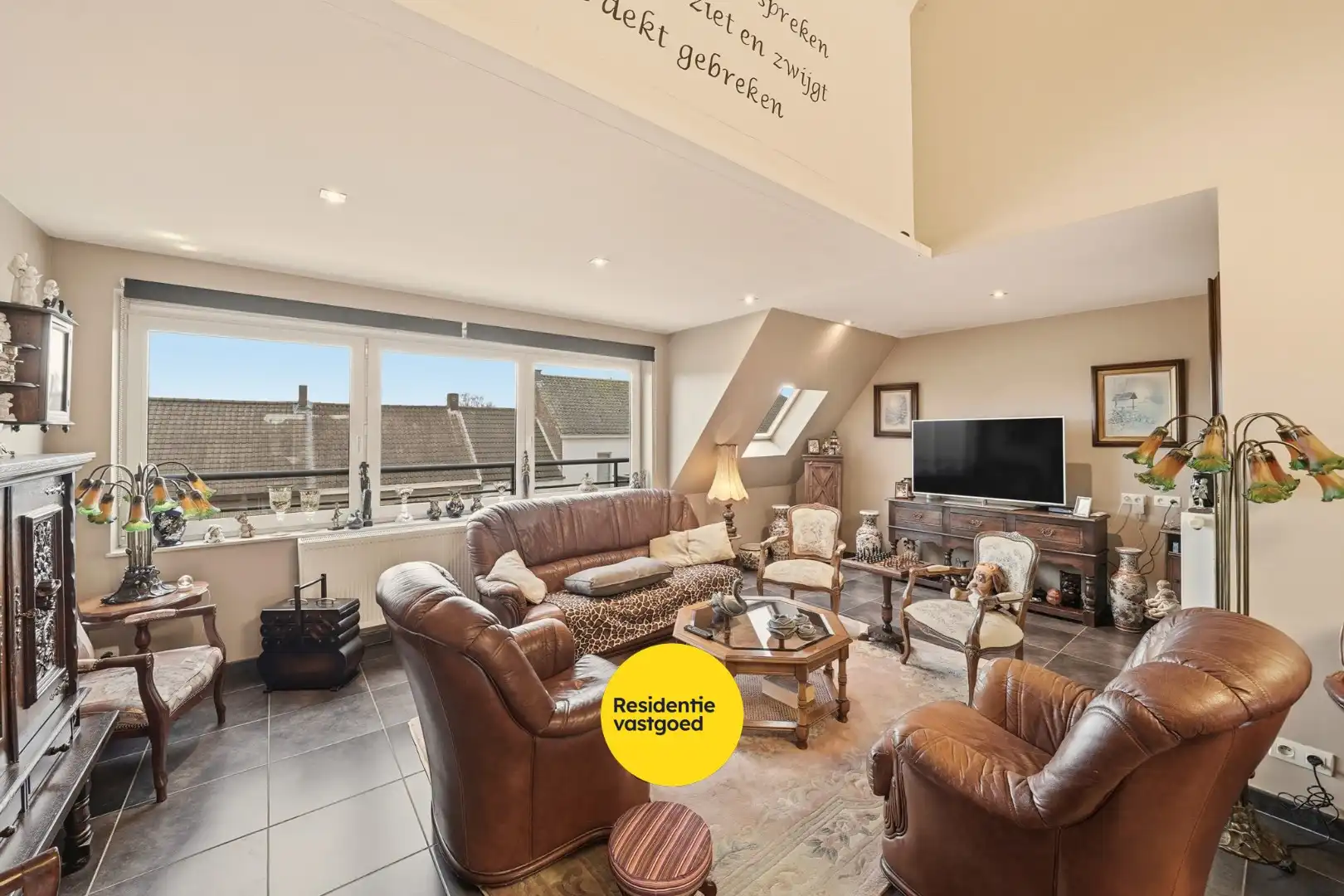 Investeringsopportuniteit: Duplexappartement (185 m²) met 2 zonneterrassen in hartje Oudenburg foto 4