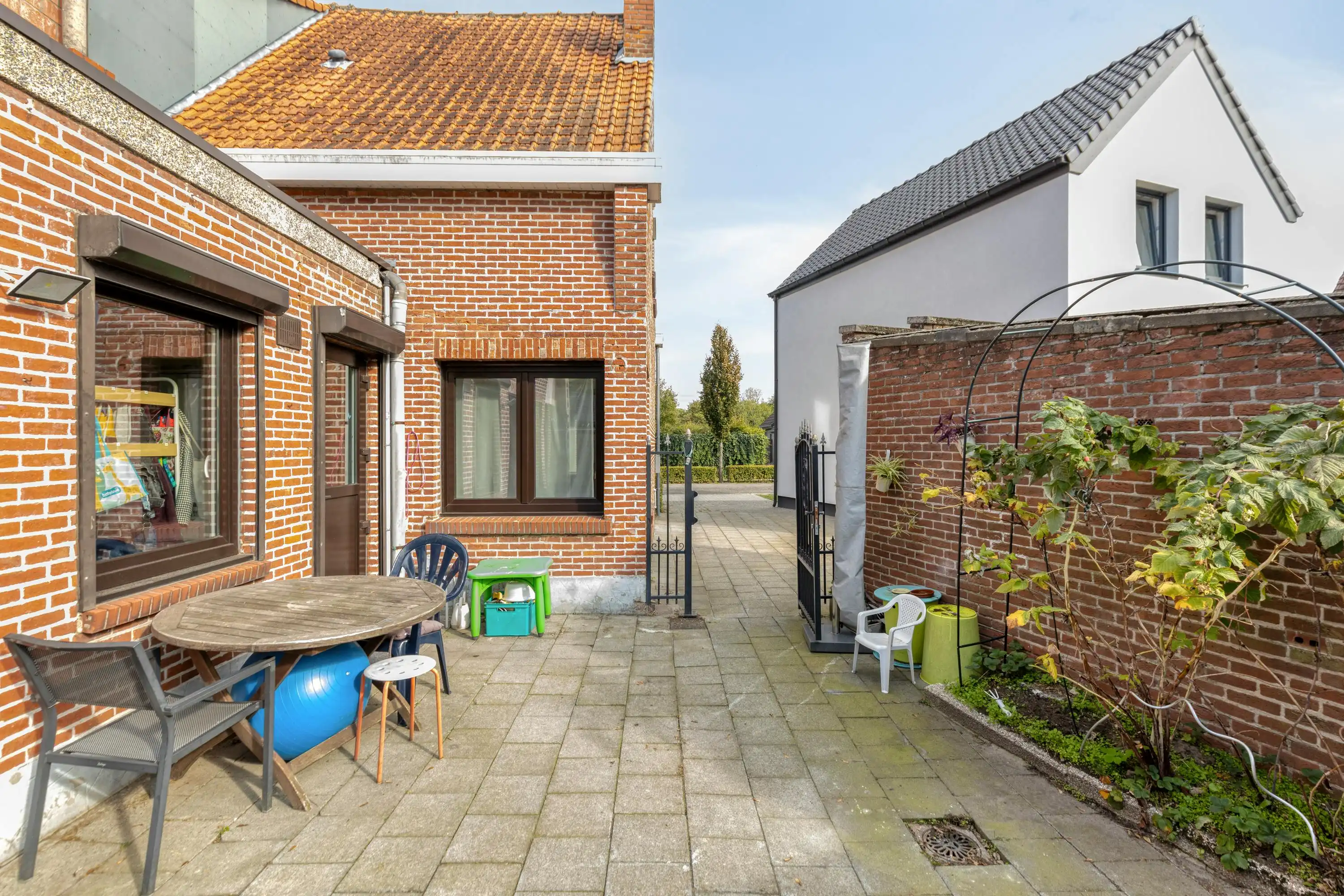 Fijne gezinswoning met 2 slaapkamers te koop! foto 2