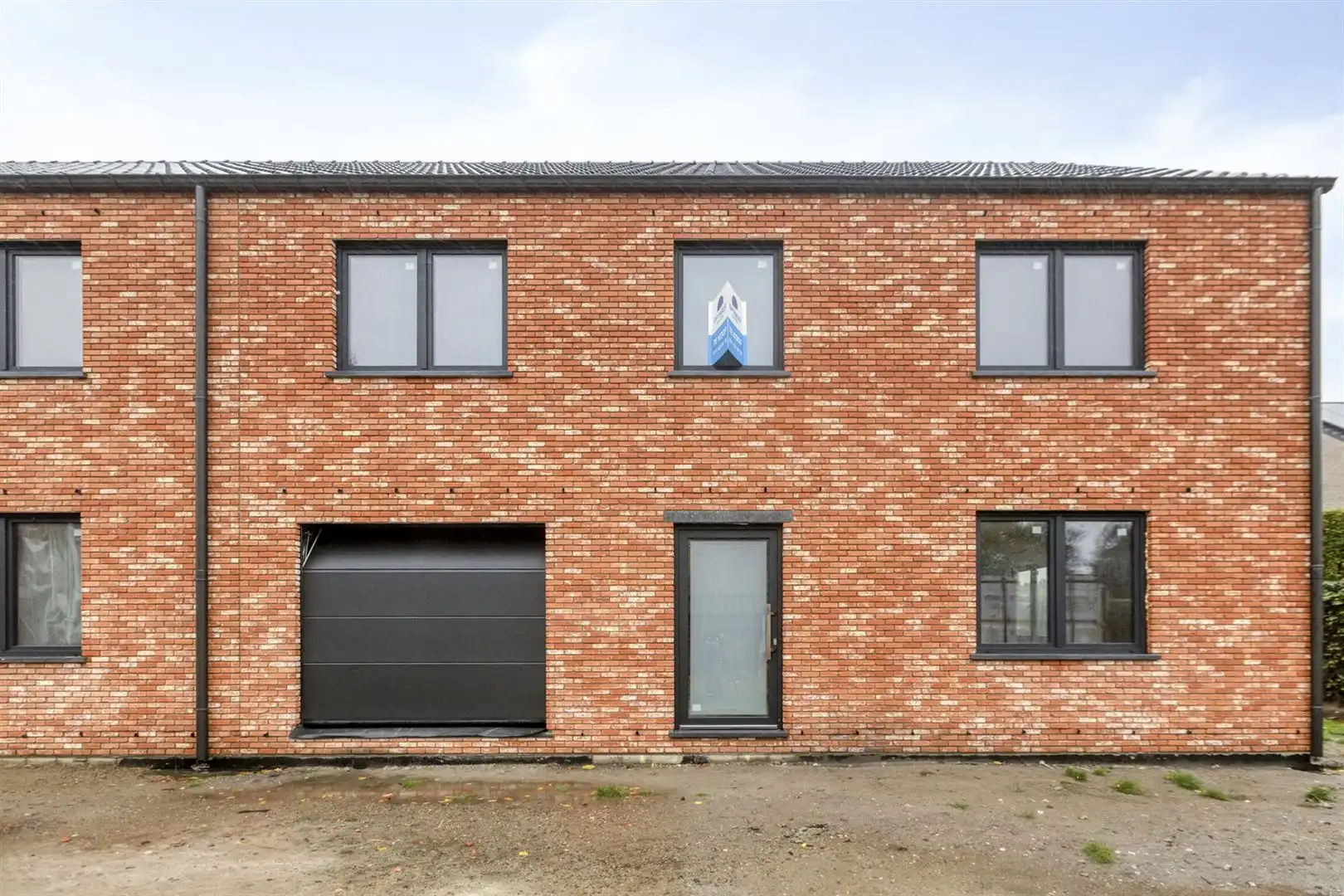 TE KOOP: Halfopen CASCO-nieuwbouwwoning met 4 slaapkamers! foto 2
