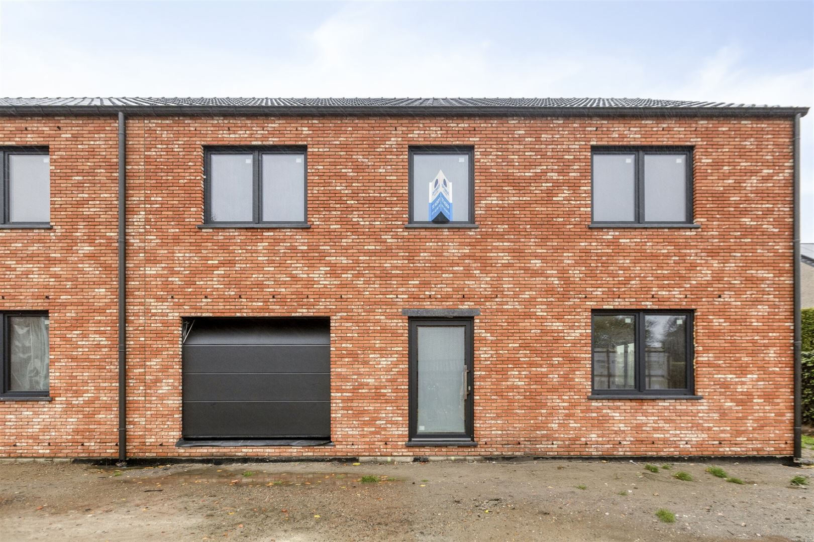 TE KOOP: Halfopen CASCO-nieuwbouwwoning met 4 slaapkamers! foto 2