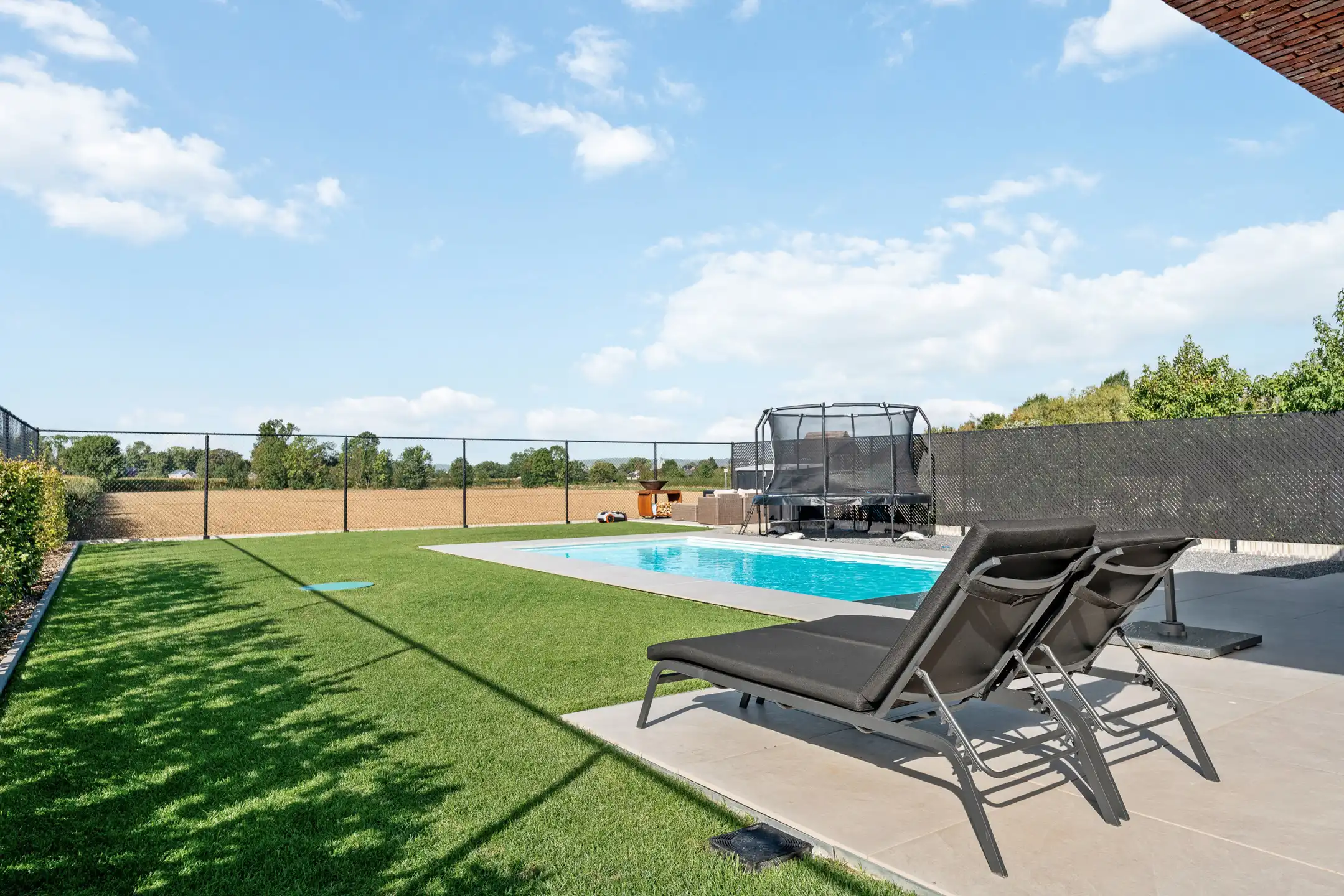 Exclusieve woning met zwembad te Moelingen foto 2