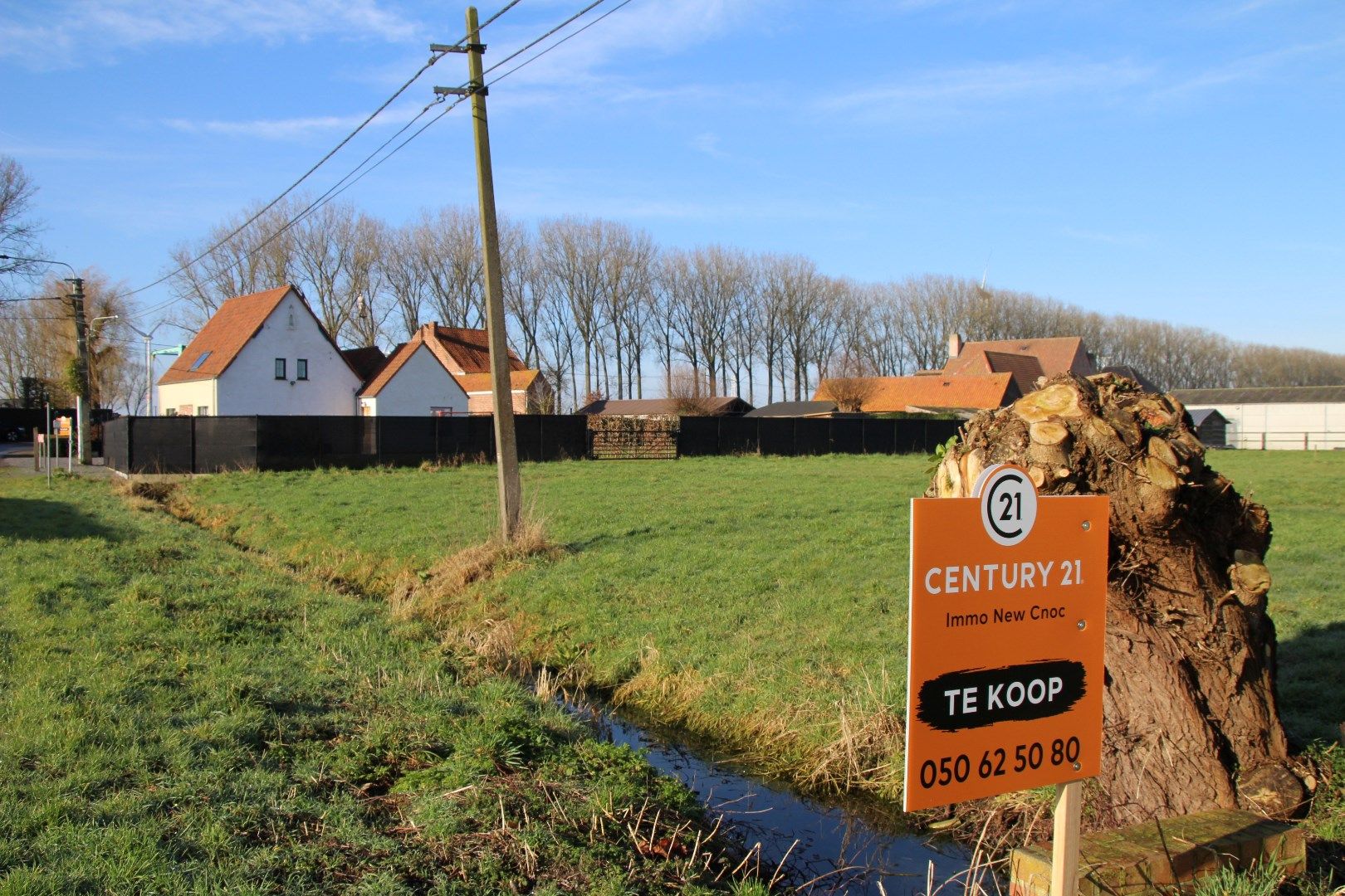 Dit pareltje vinden we in het landelijke Sint-Laureins op 3369m². foto 15
