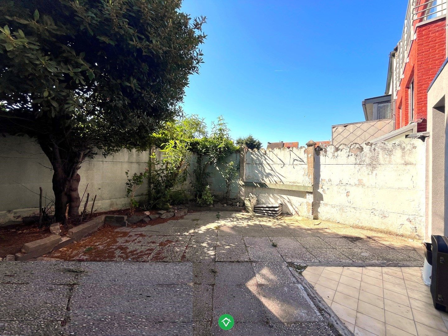 Comfortabel, op te frissen woonhuis met zonnige tuin, welgelegen in rustige buurt. foto 9