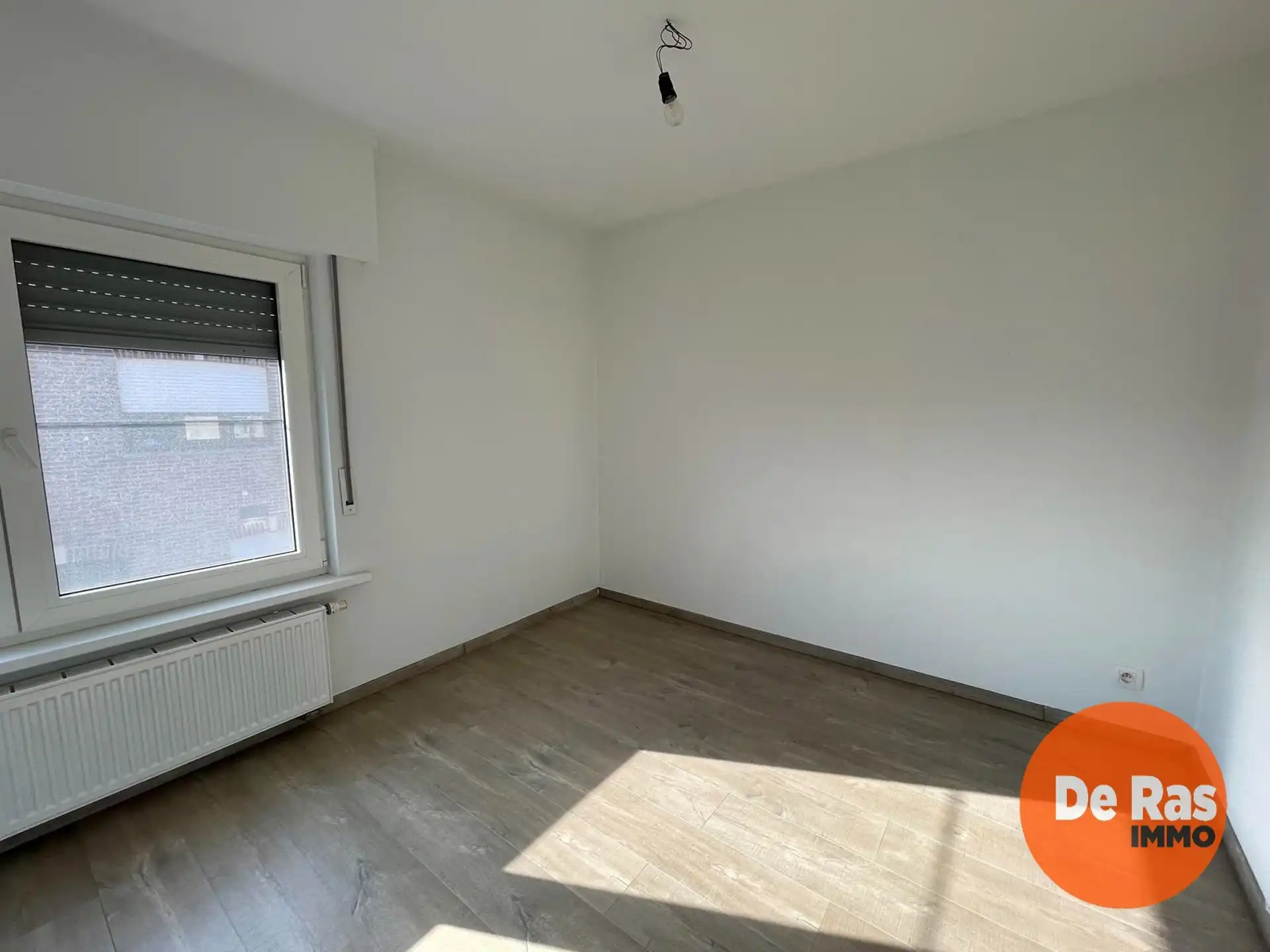 WICHELEN - Ruime woning met multifunctionele loods. foto 10