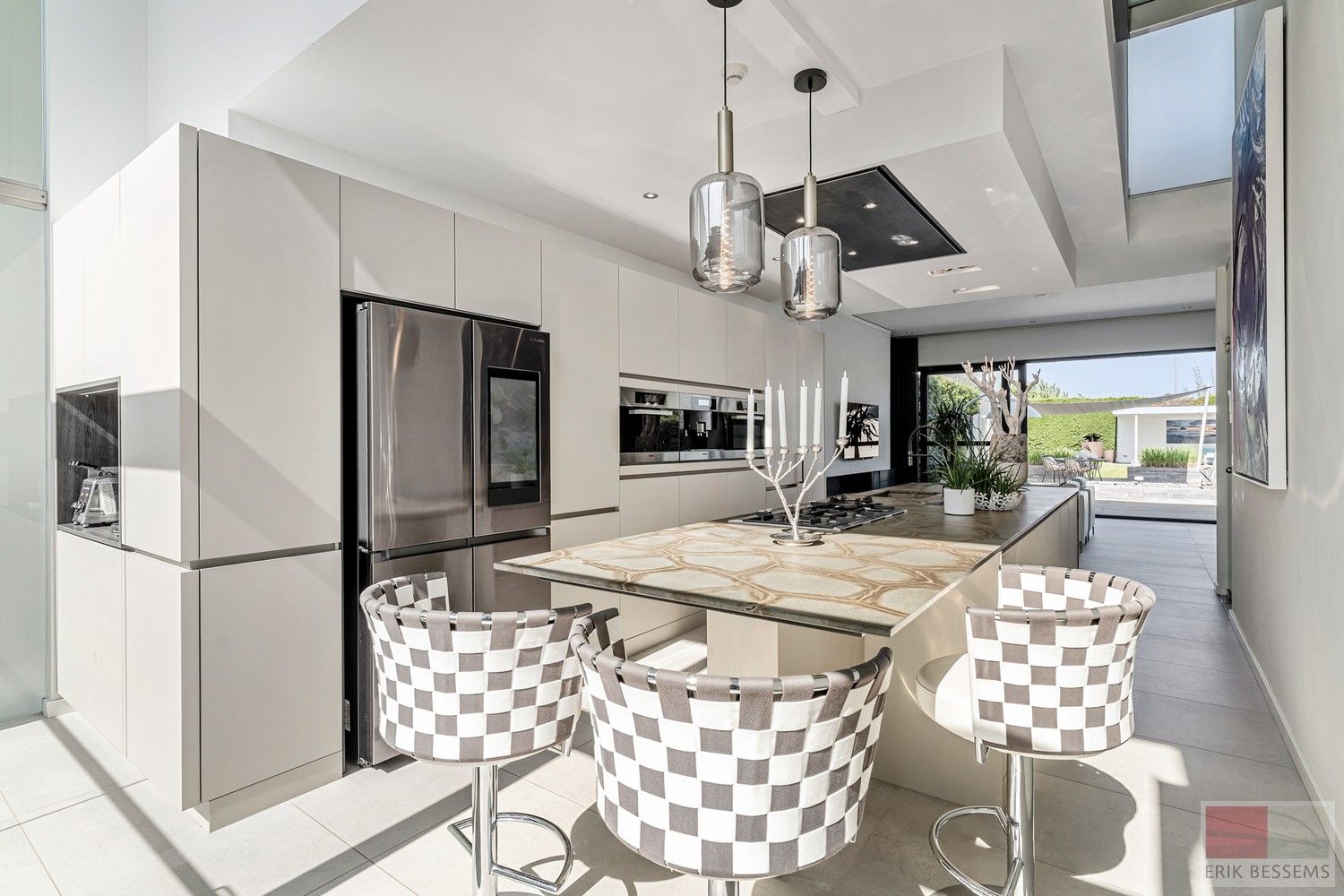 Moderne villa, gelegen op een perceel van 1.126 m², biedt 360 m² hoogwaardige woonoppervlakte foto 14
