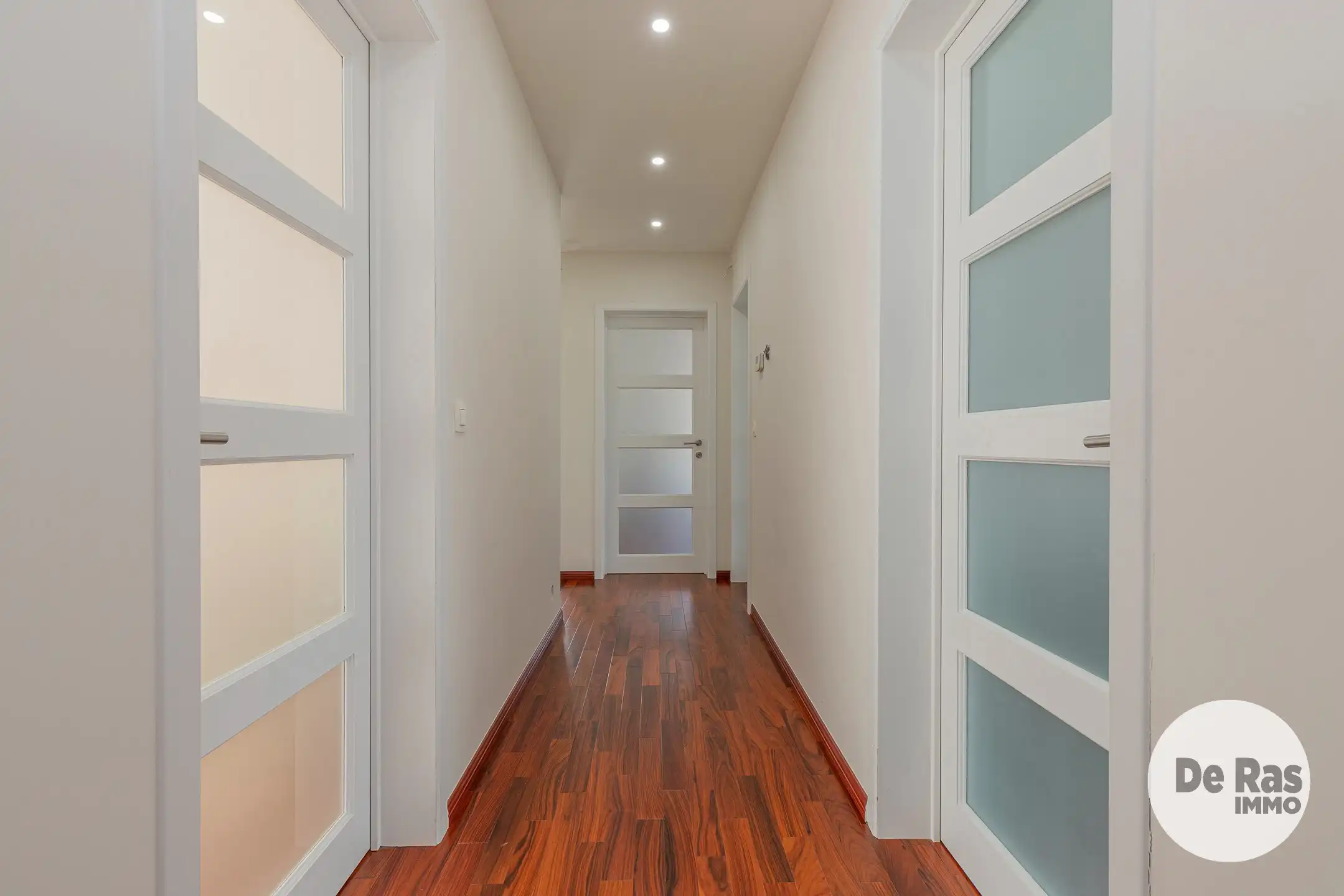ERPE-MERE Veelzijdige woning met handelsruimte op topligging foto 17
