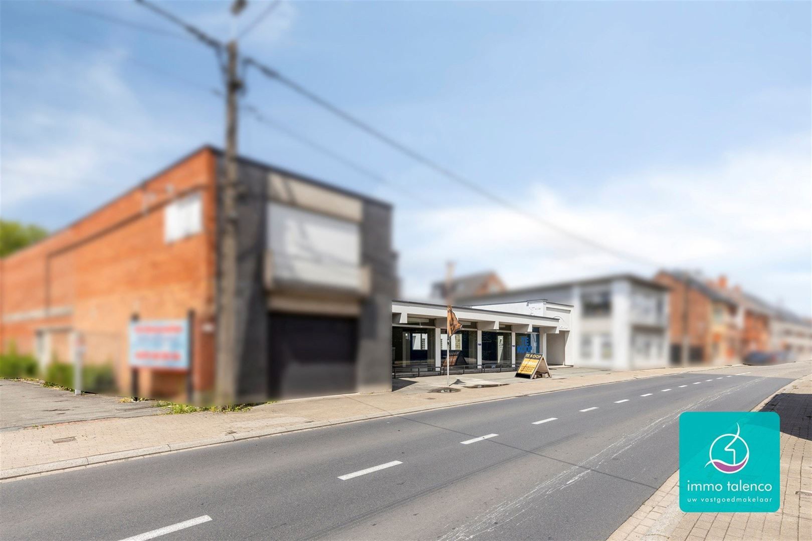 Showroom / loods / kantoorruimte / winkel op 6 a 15 ca - 565 m² foto 3