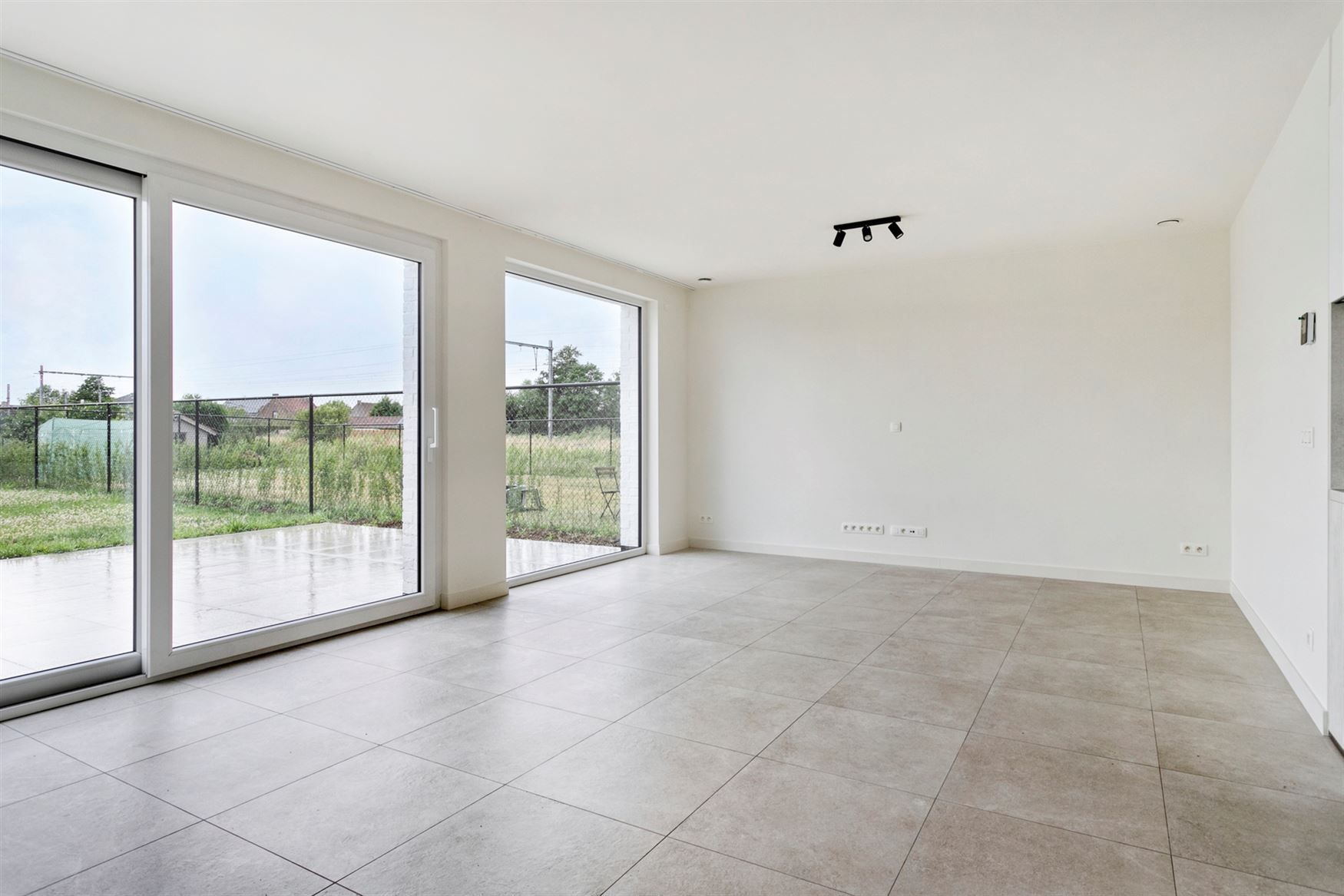 Nieuwbouwwoning in een jonge wijk foto 2