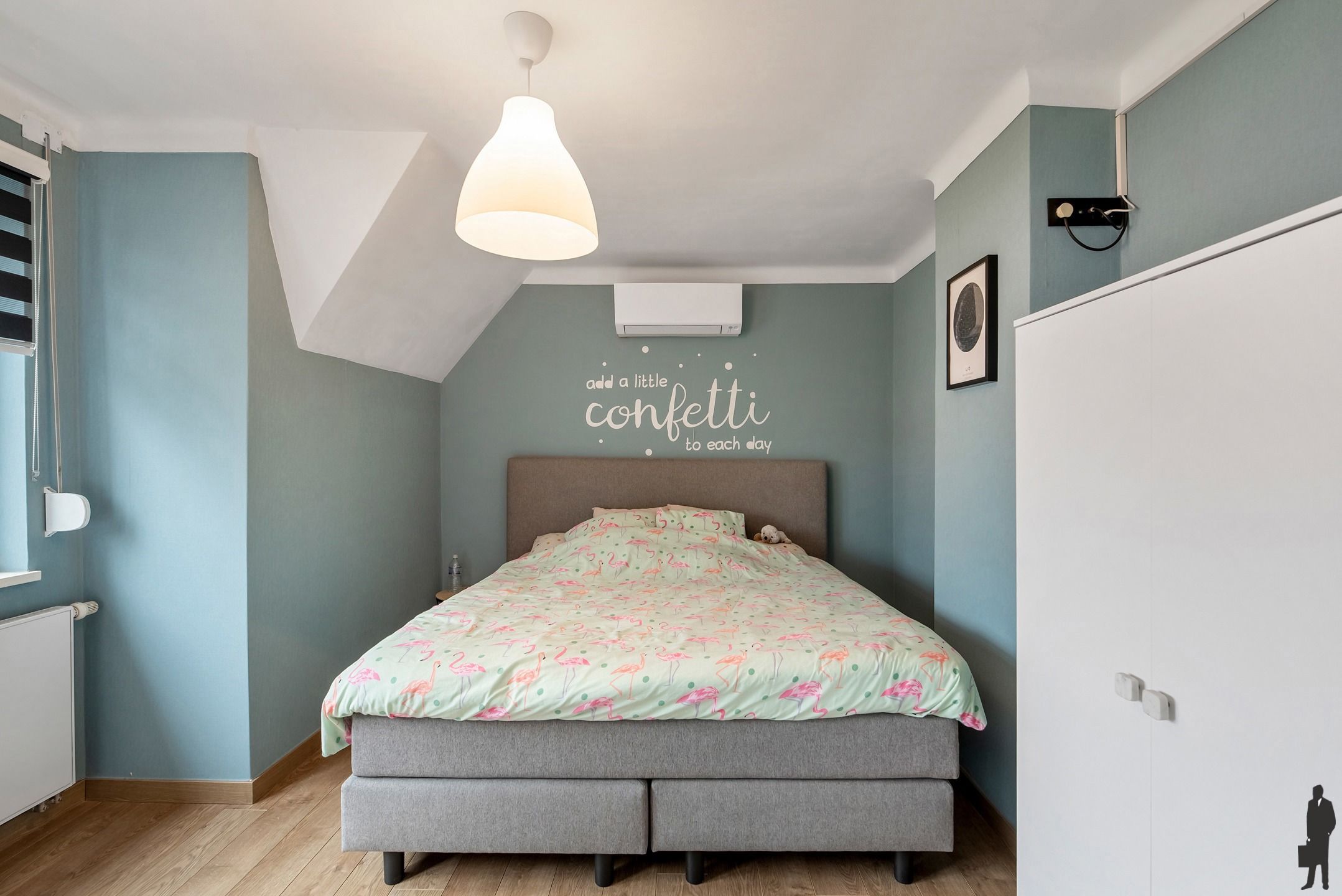 Knap gerenoveerde gezinswoning met 4 slaapkamers en praktijkruimte/kantoor. foto 23