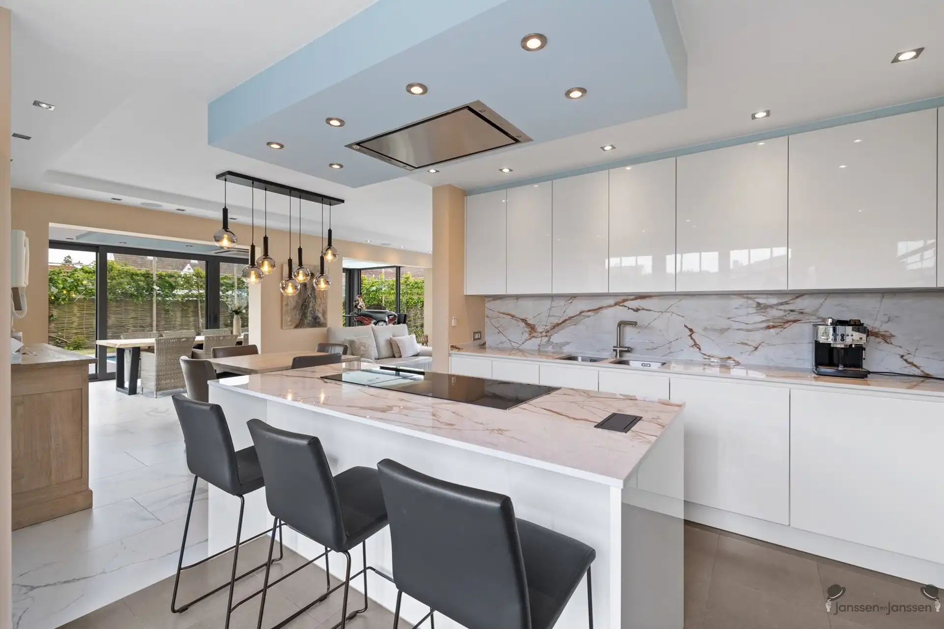 Stijlvolle villa met zwembad op topligging in Knokke-Heist foto 14