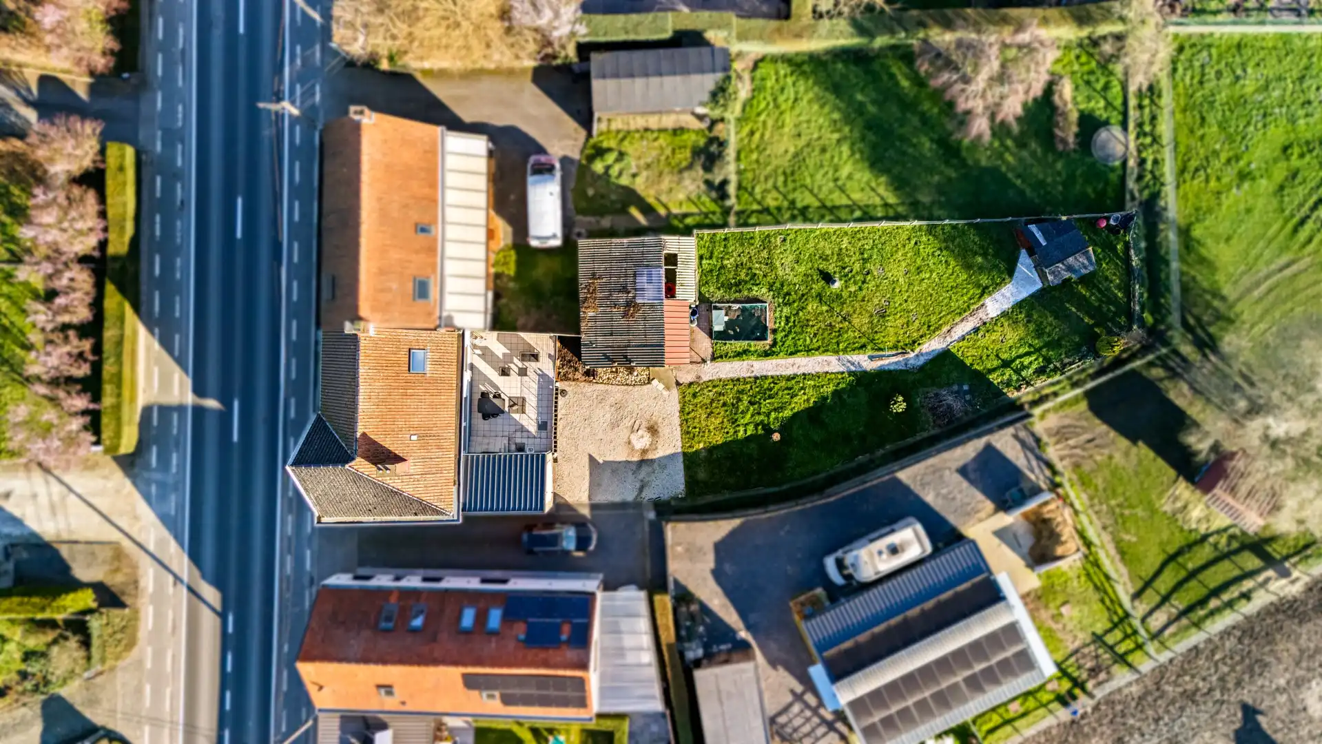 Halfopen bebouwing met landelijke verzichten & 4 slaapkamers foto 14