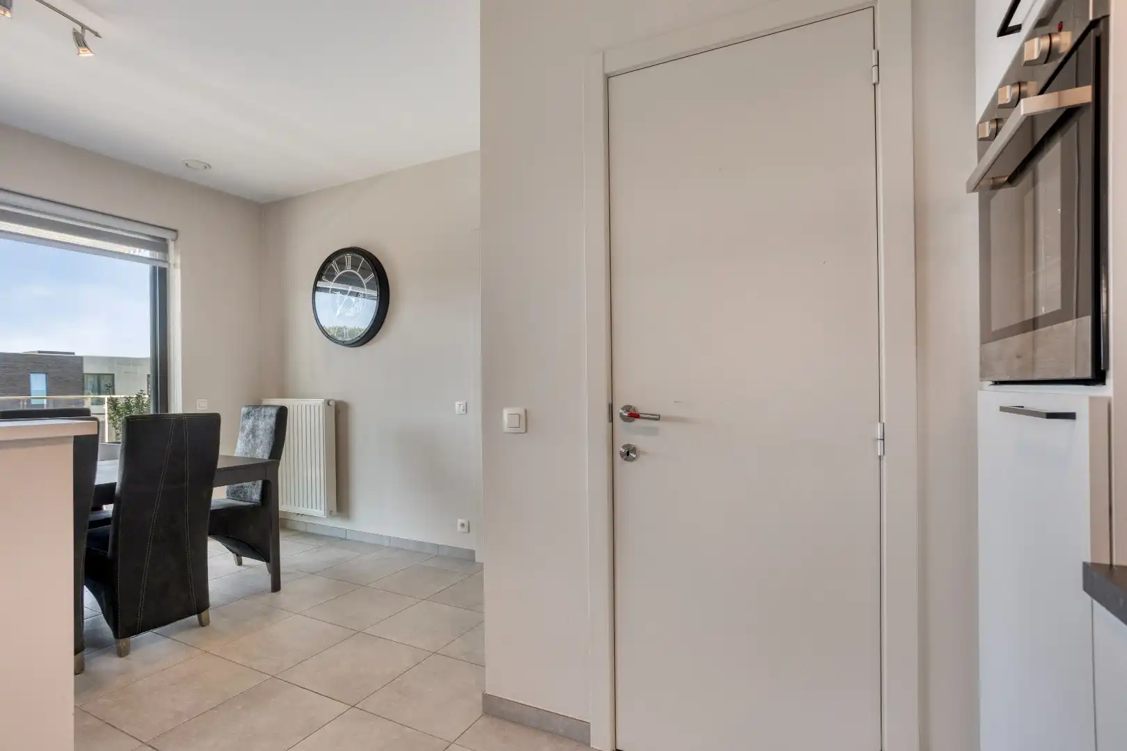 Recent app (76m²!) met 1 slpk, ruim terras en kelder foto 13