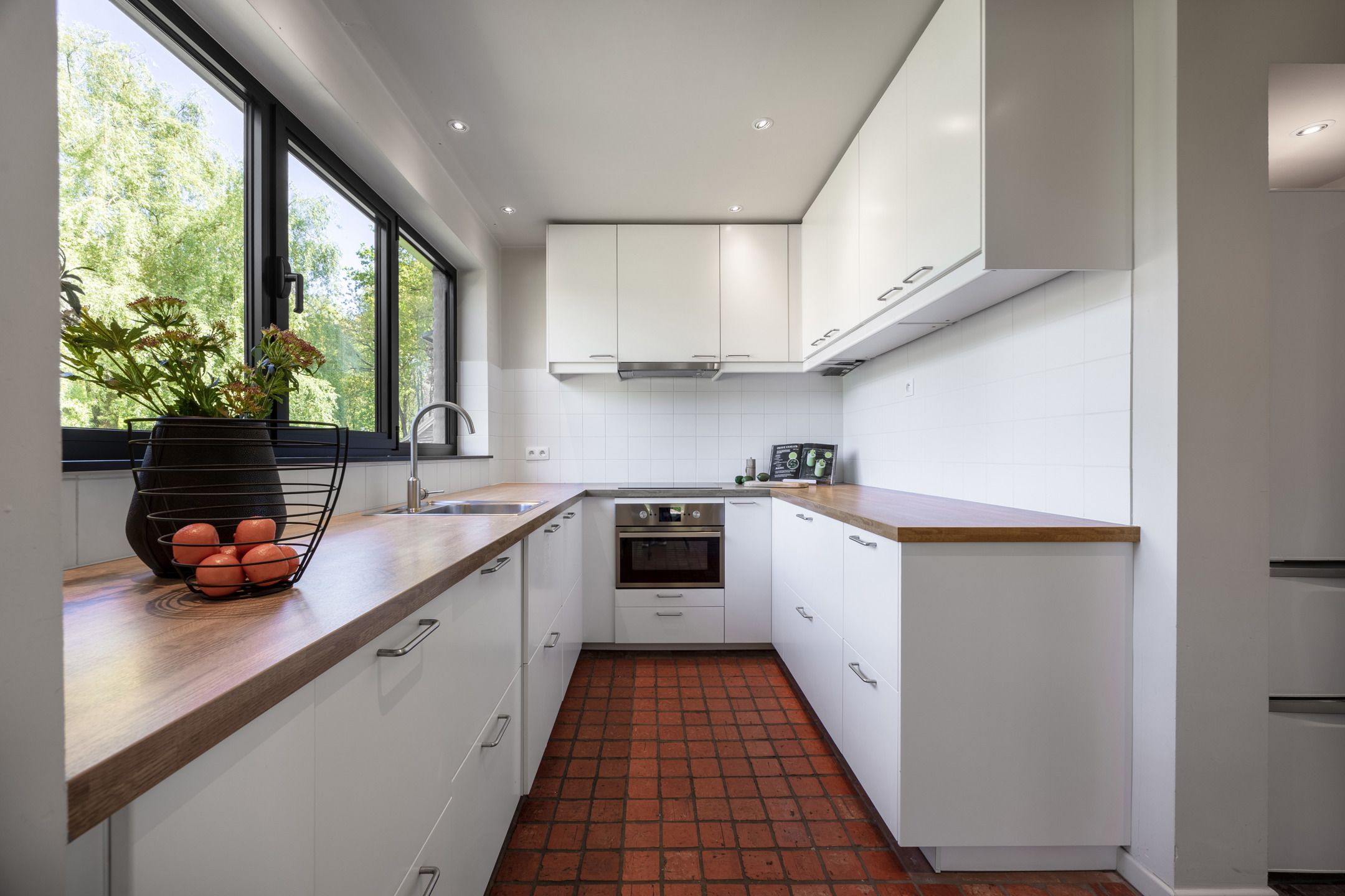 Charmante woning omringd door ca 6000m² aan prachtige natuur foto 8