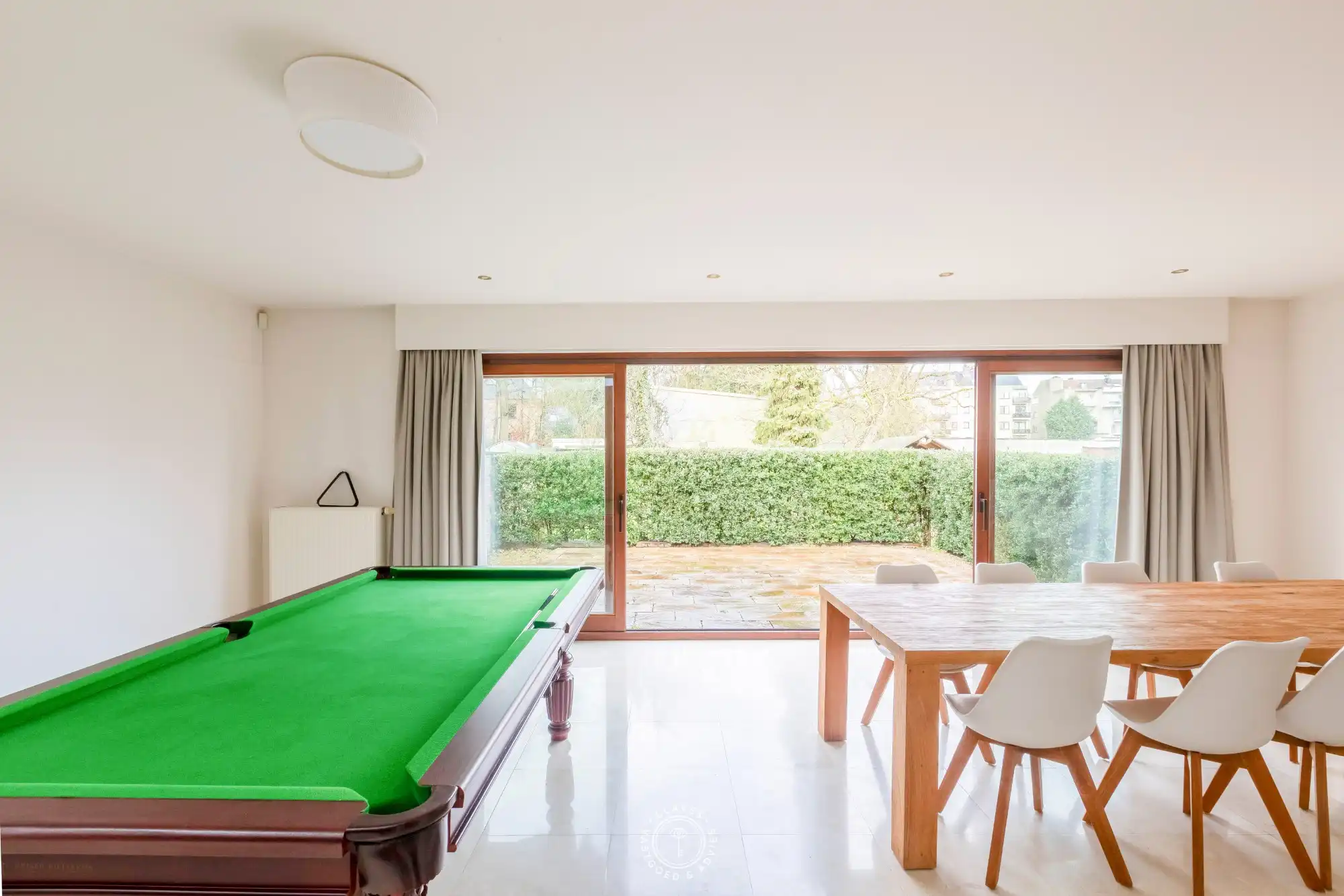 Kwalitatief appartement met inpandige garage foto {{pictureIndex}}