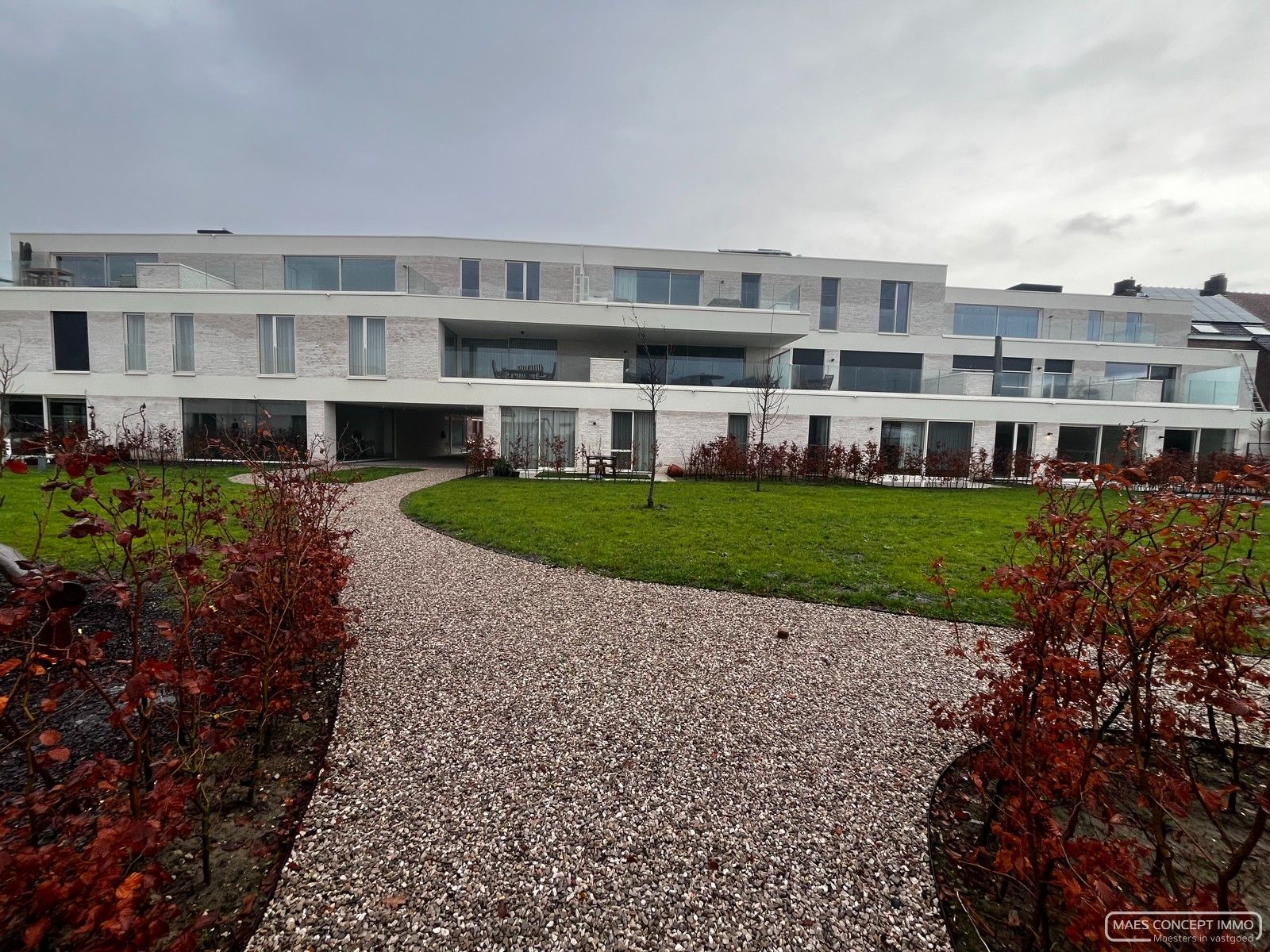 Prachtige penthouse te huur met 2 slaapkamers, terras voor- en achteraan in Vichte foto 21