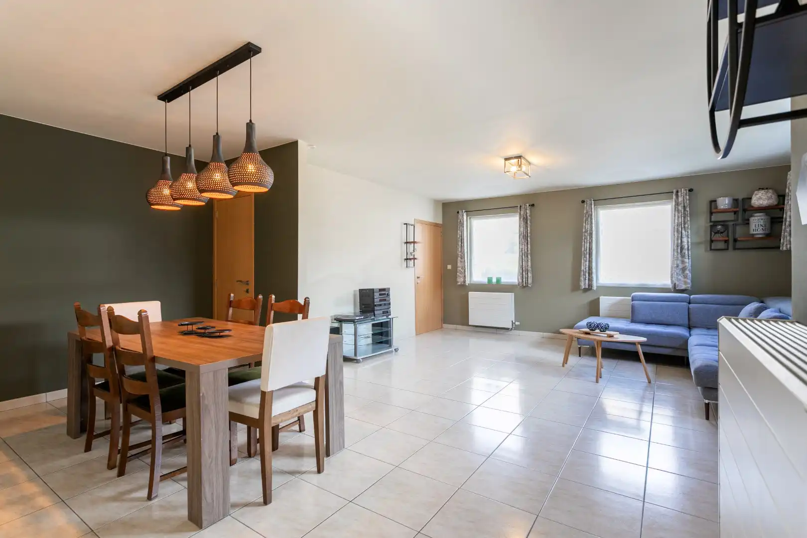 Recente woning (EPC B) met 5 slaapkamers en tuin te Vollezele foto 3