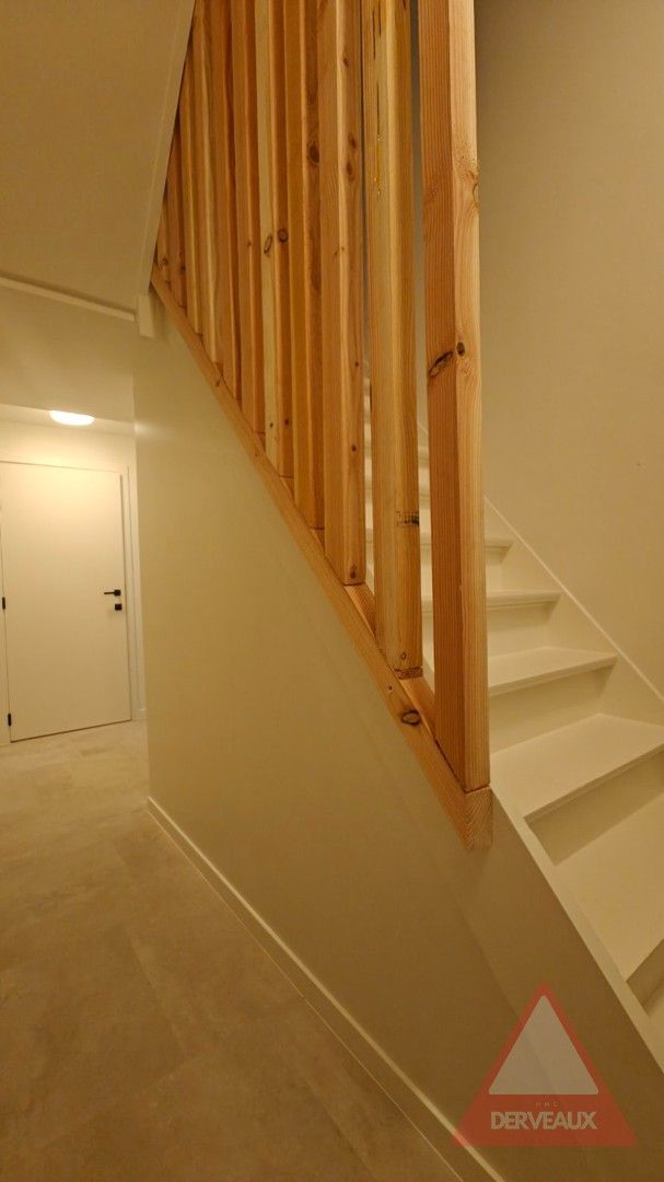 Moorslede – Instapklare, volledig gerenoveerde woning met gezellige tuin foto 12