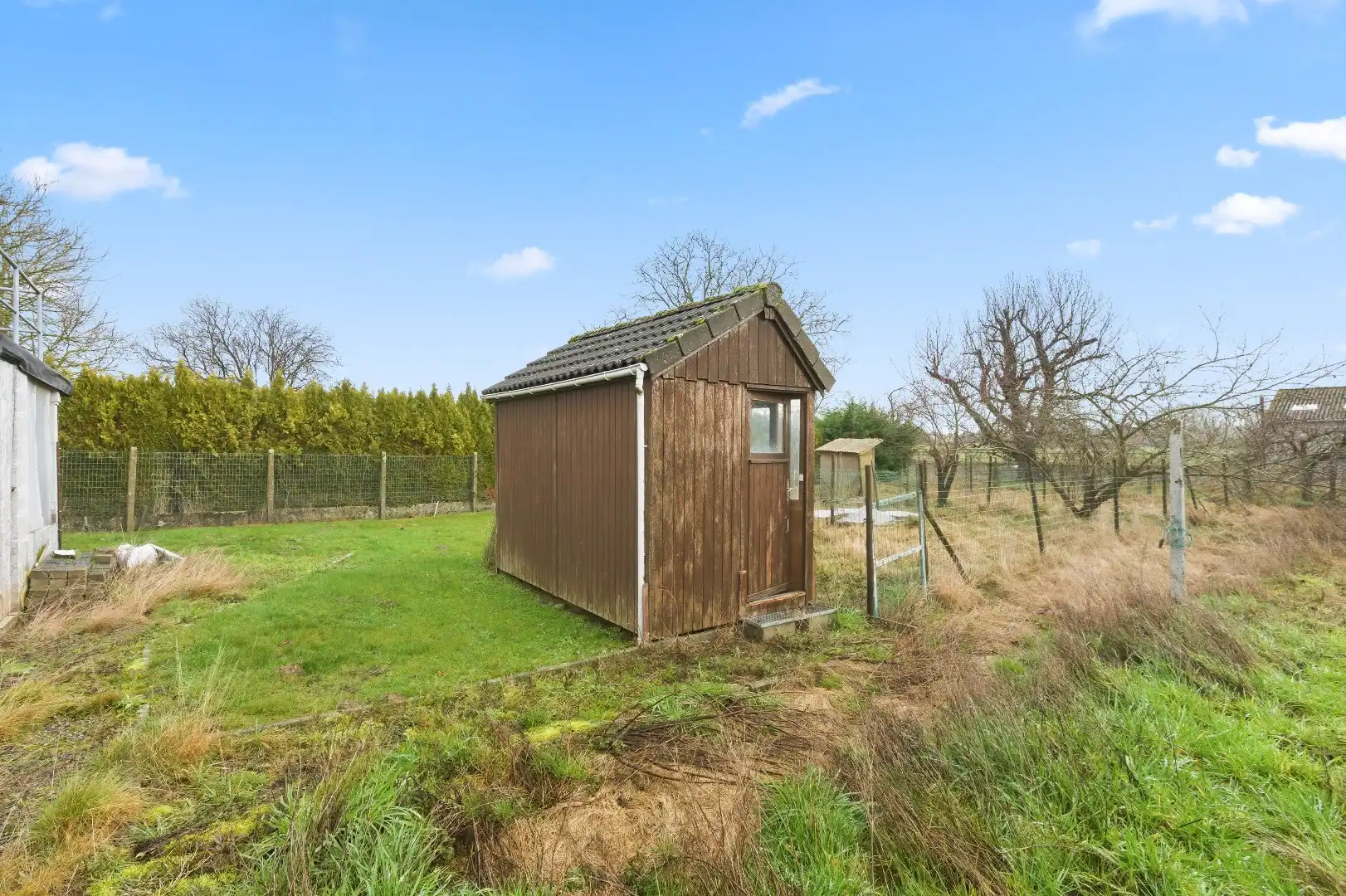 Te renoveren open bebouwing met veel ruimte en oppervlakte te Lubbeek foto 24