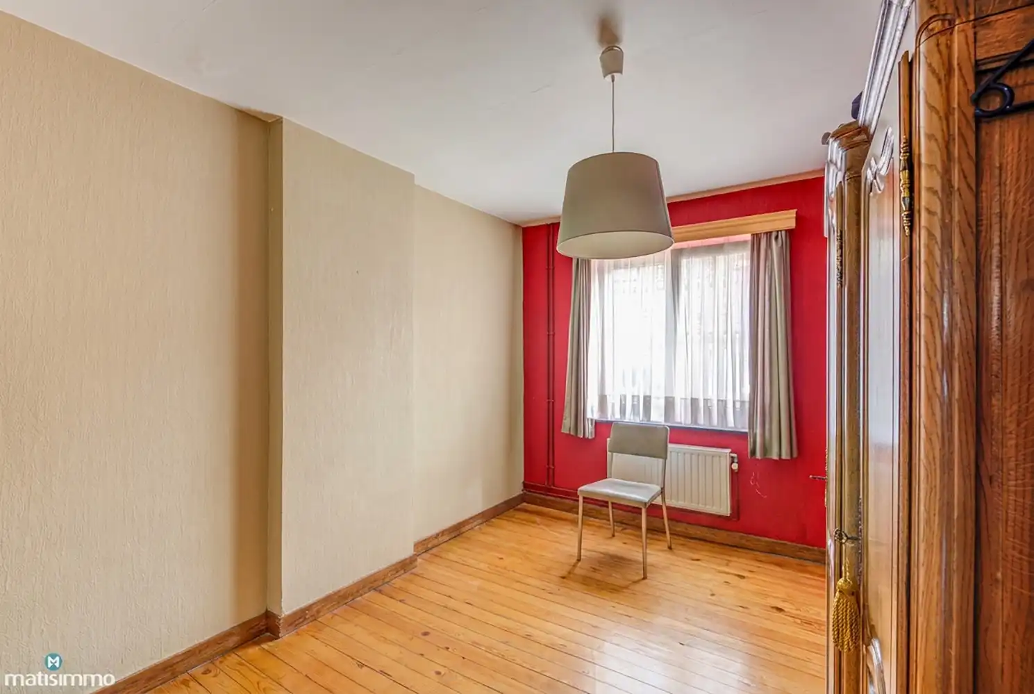 KARAKTERVOLLE EENGEZINSWONING MET 5 SLAAPKAMERS, GARAGE, CARPORT EN TUIN NABIJ HET CENTRUM VAN BILZEN foto 17