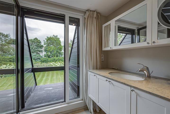 Villa op een uitzonderlijke locatie verscholen nabij de Zoutedijk foto 14