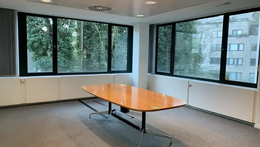 Kantoren te huur in Royal House te Berchem foto 12