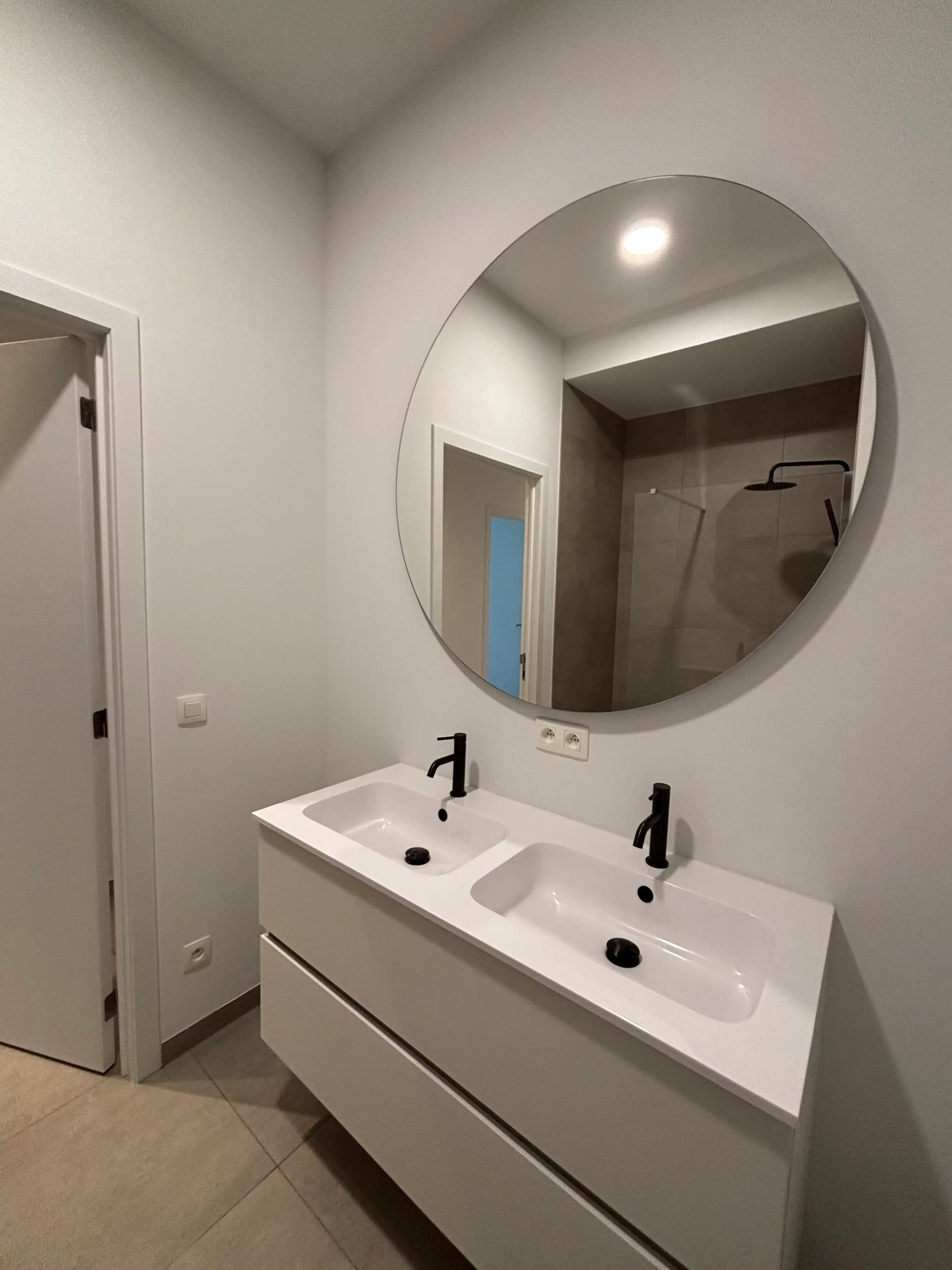 LUXUEUS NIEUWBOUWAPPARTEMENT MET TWEE SLAAPKAMERS EN RUIM TERRAS foto 16