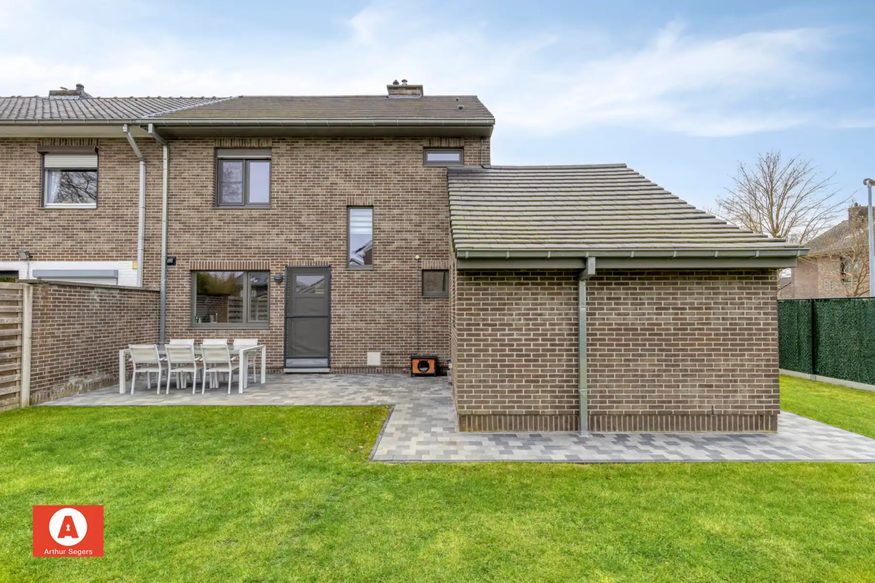 Energiezuinige half-open bebouwing mét alle comfort. foto 26