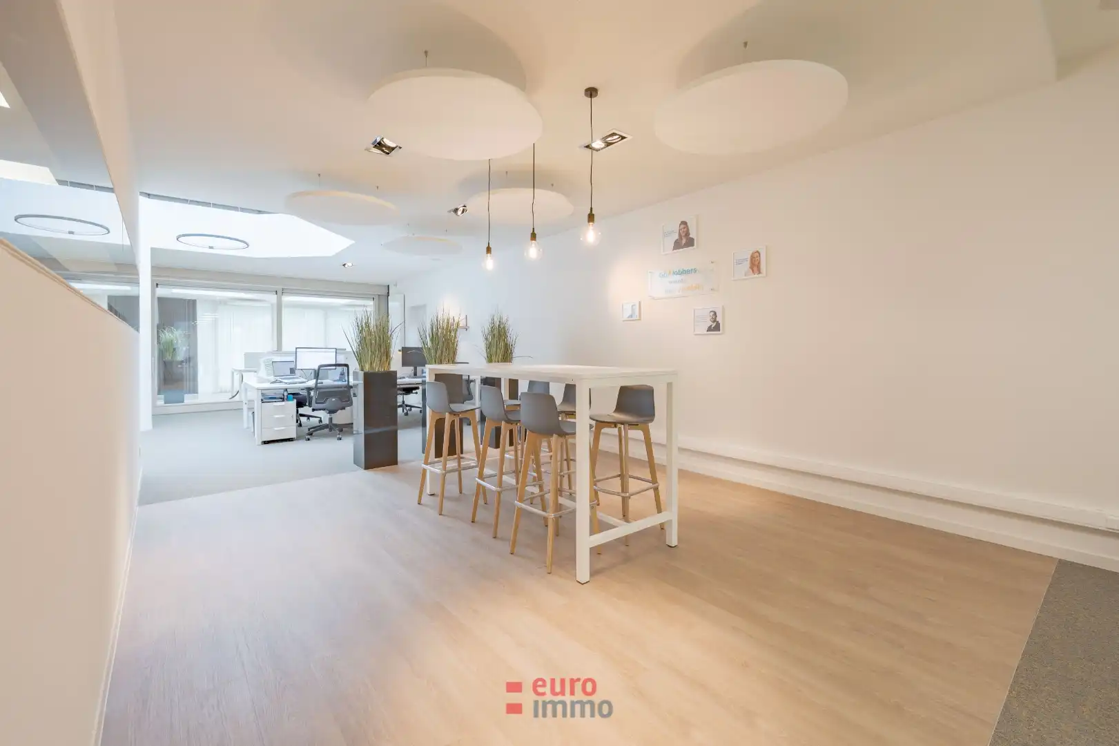 Verhuurd handelspand (toprendement!) met authentieke charmegevel in Nieuwpoort! foto 4