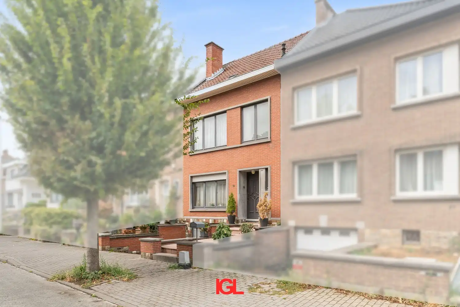 Ruime gezinswoning met 2 slaapkamers, tuin, garage en uitbreidingsmogelijkheden foto 2