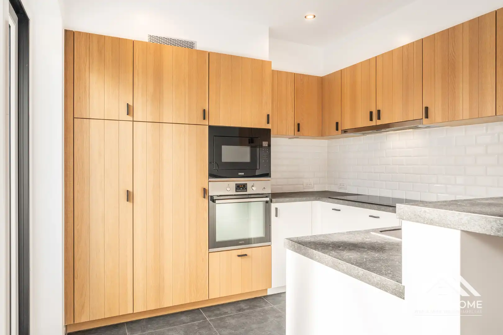 Prachtige instapklare woning met zwembad!  foto 15