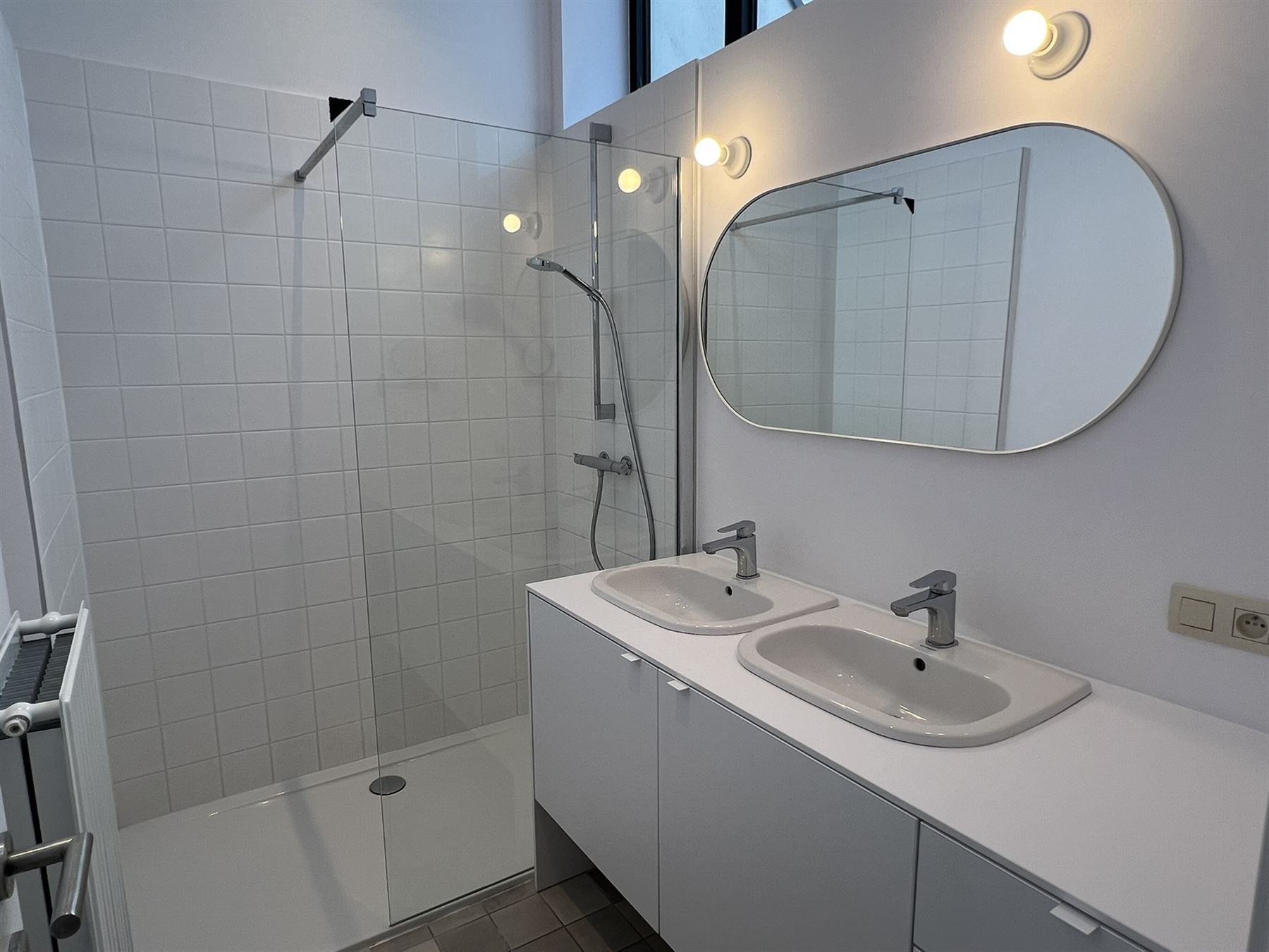 Hedendaags appartement  in het stadscentrum foto 4