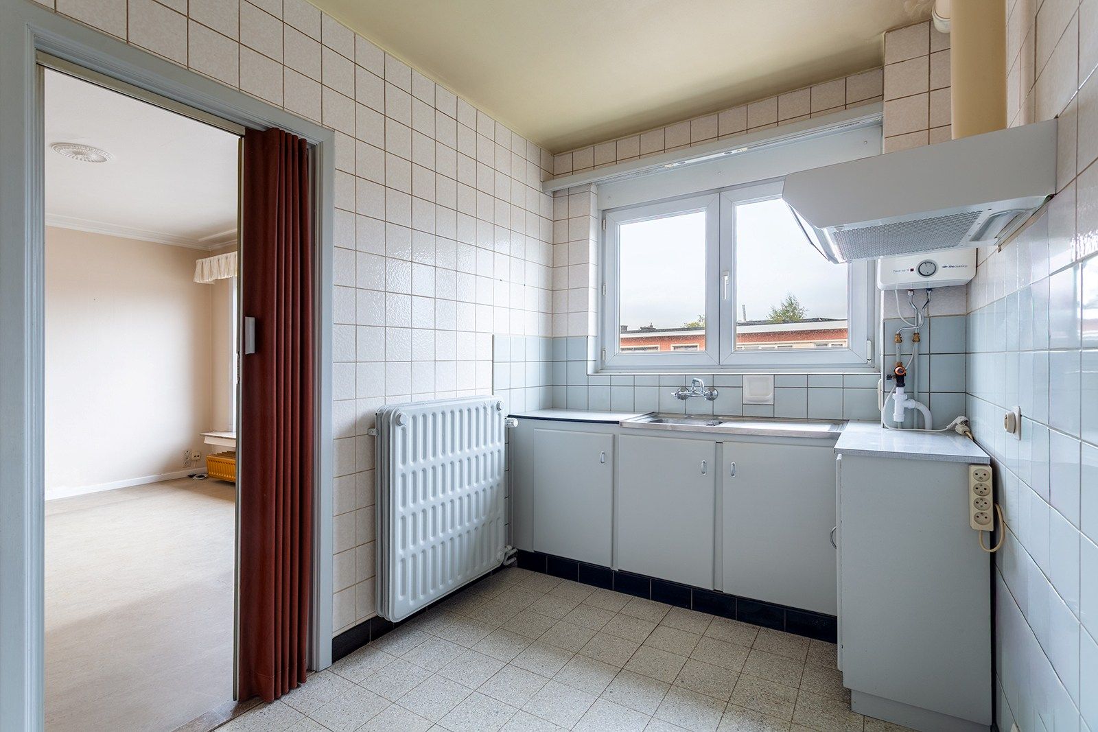 Ruim, licht appartement met 2 slaapkamers en terras foto 8