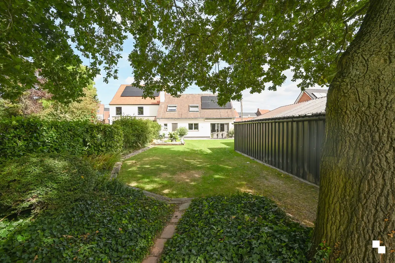 Charmante, goed onderhouden woning met werkplaats foto 30