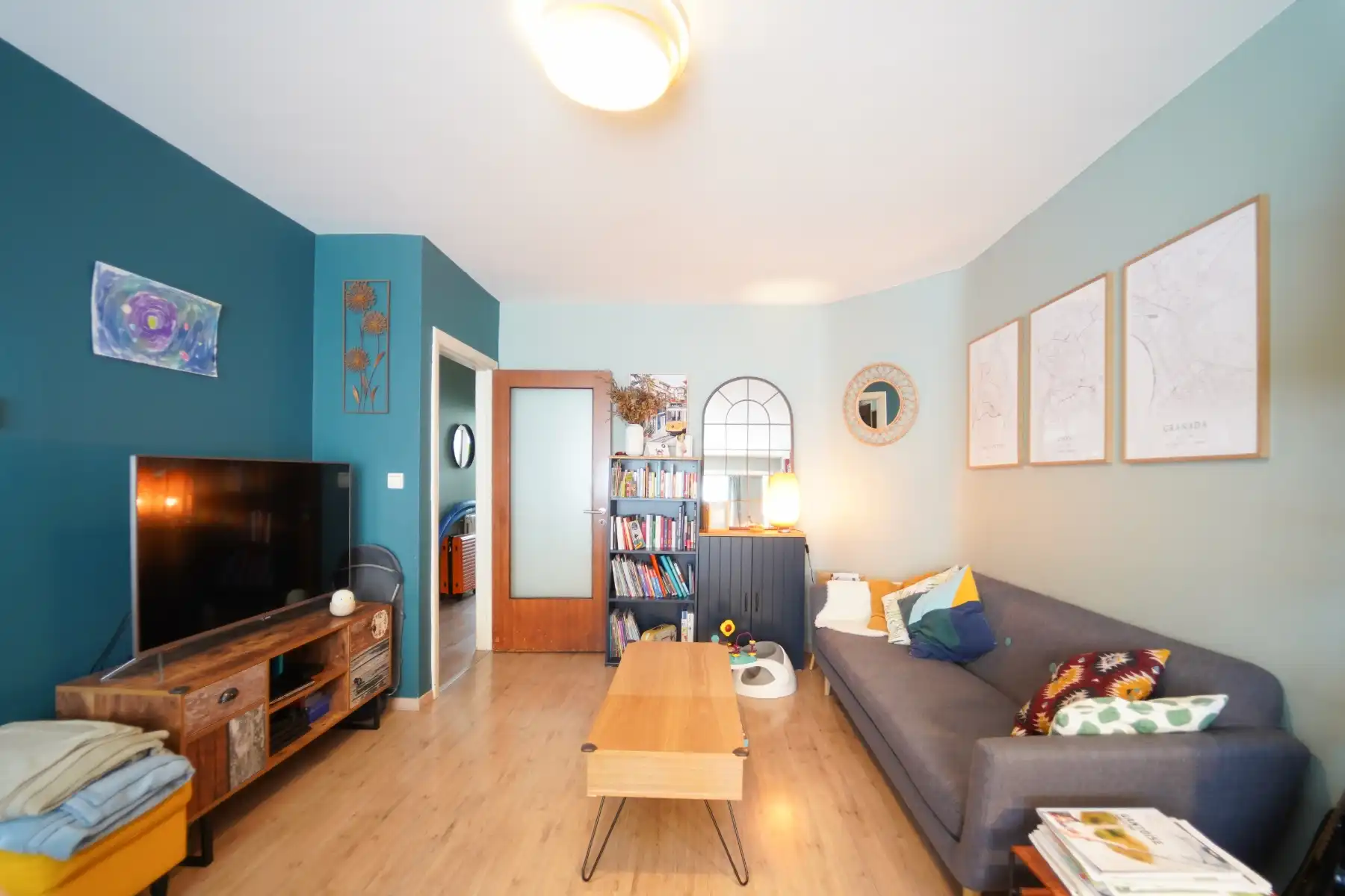 Appartement met 2 slaapkamers en terras in Gent foto 2