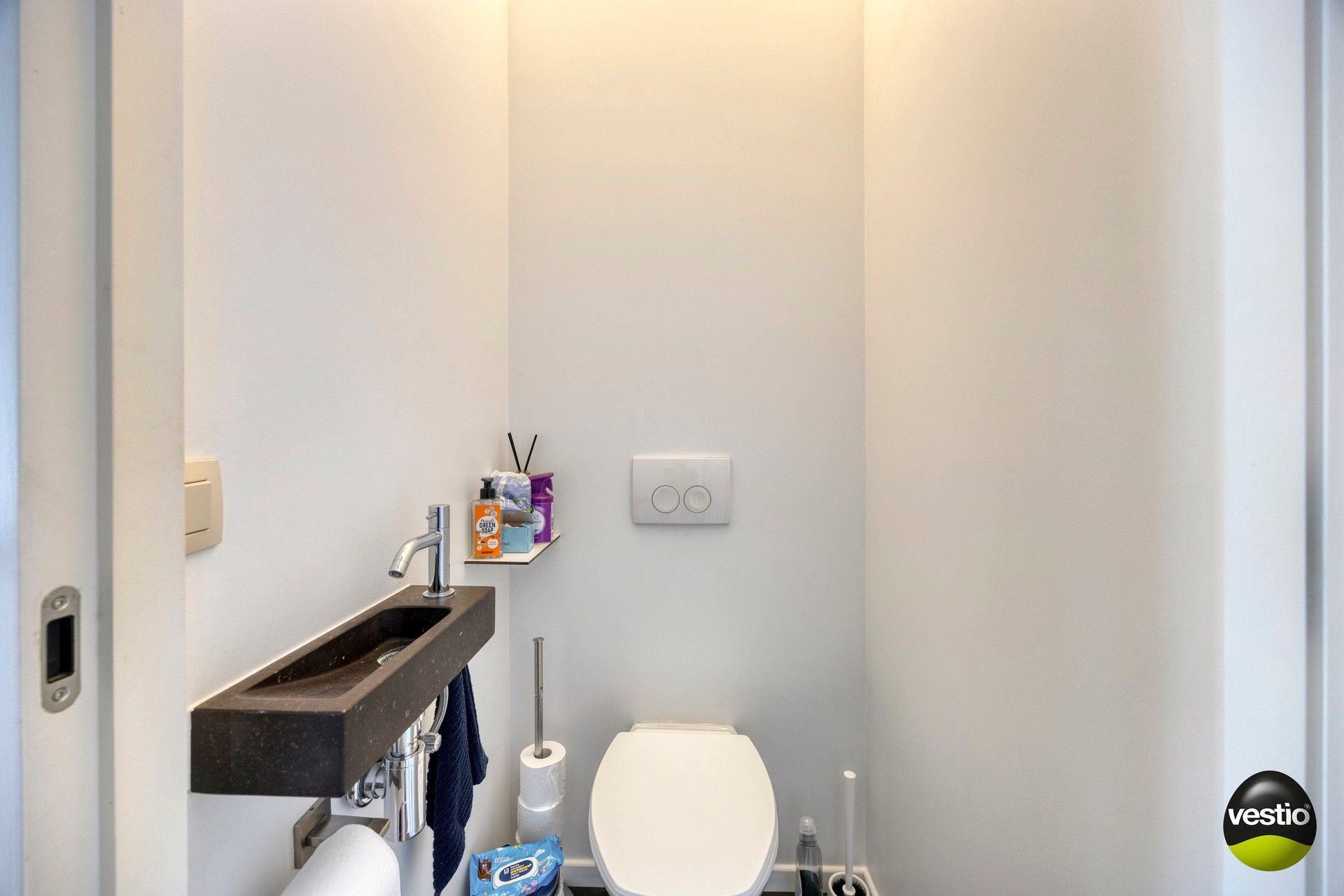 Instapklaar en stijlvol 1,5-slaapkamerappartement in de levendige Aldestraat – hartje Hasselt foto 8
