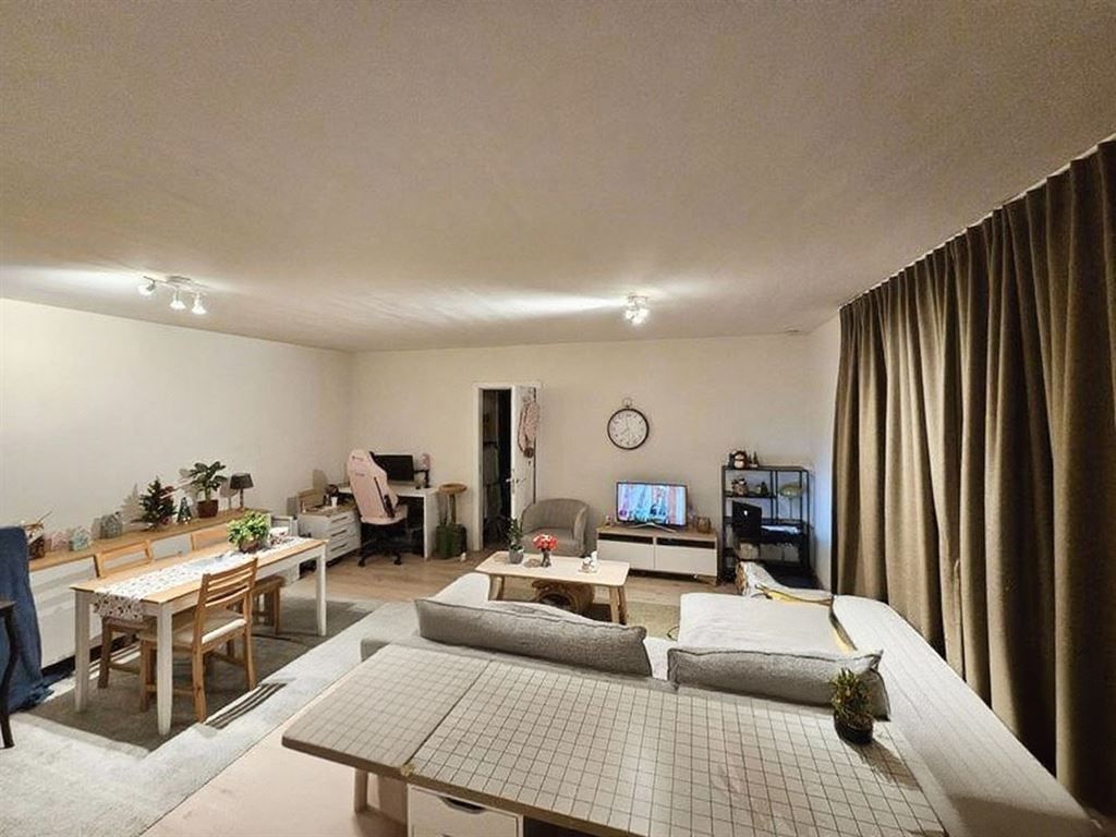 Appartement op de 2e verdieping foto 4