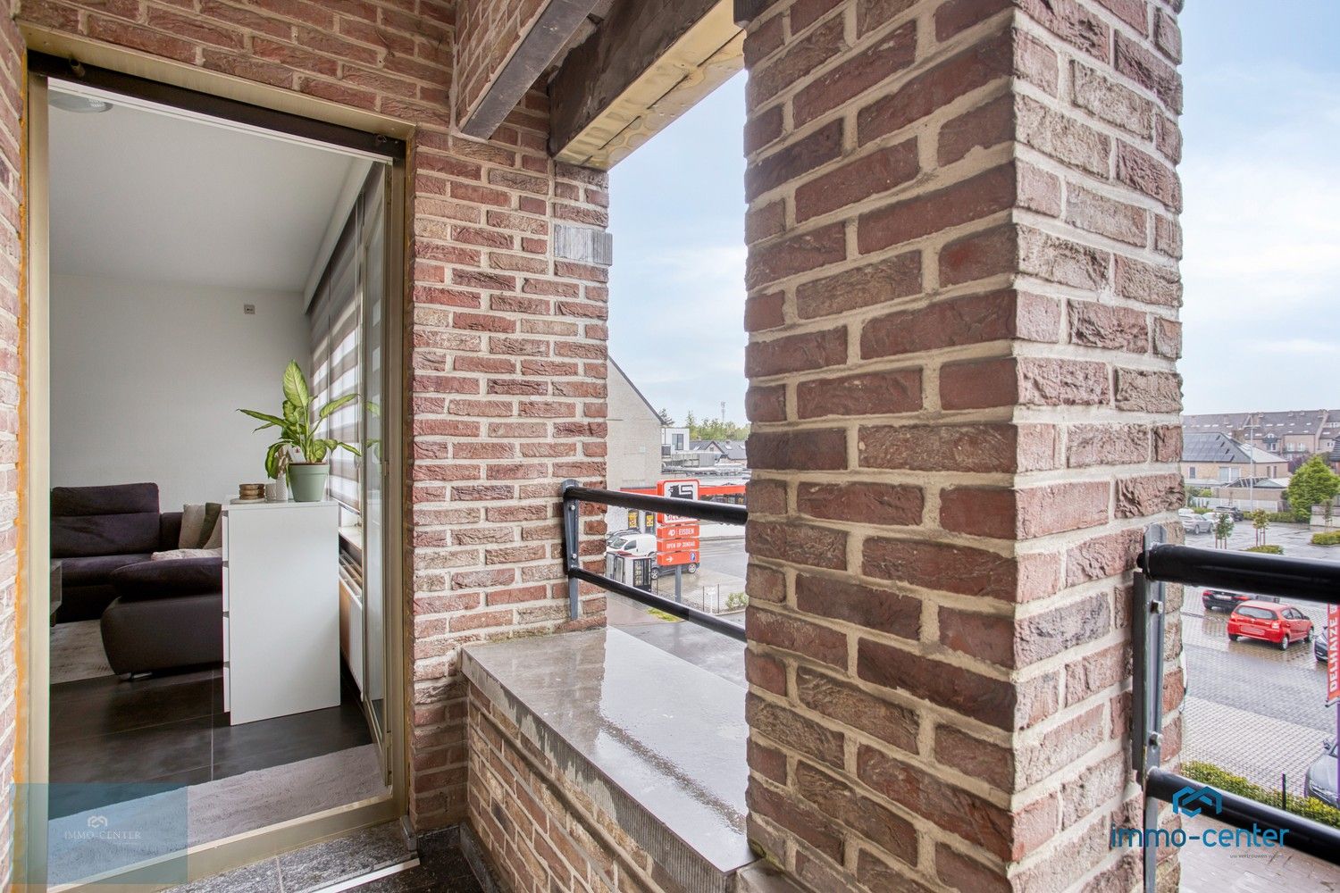 Volledig gerenoveerd 2-slpk appartement met groot terras – Tweede verdiep zonder gemeenschappelijke kosten foto 11
