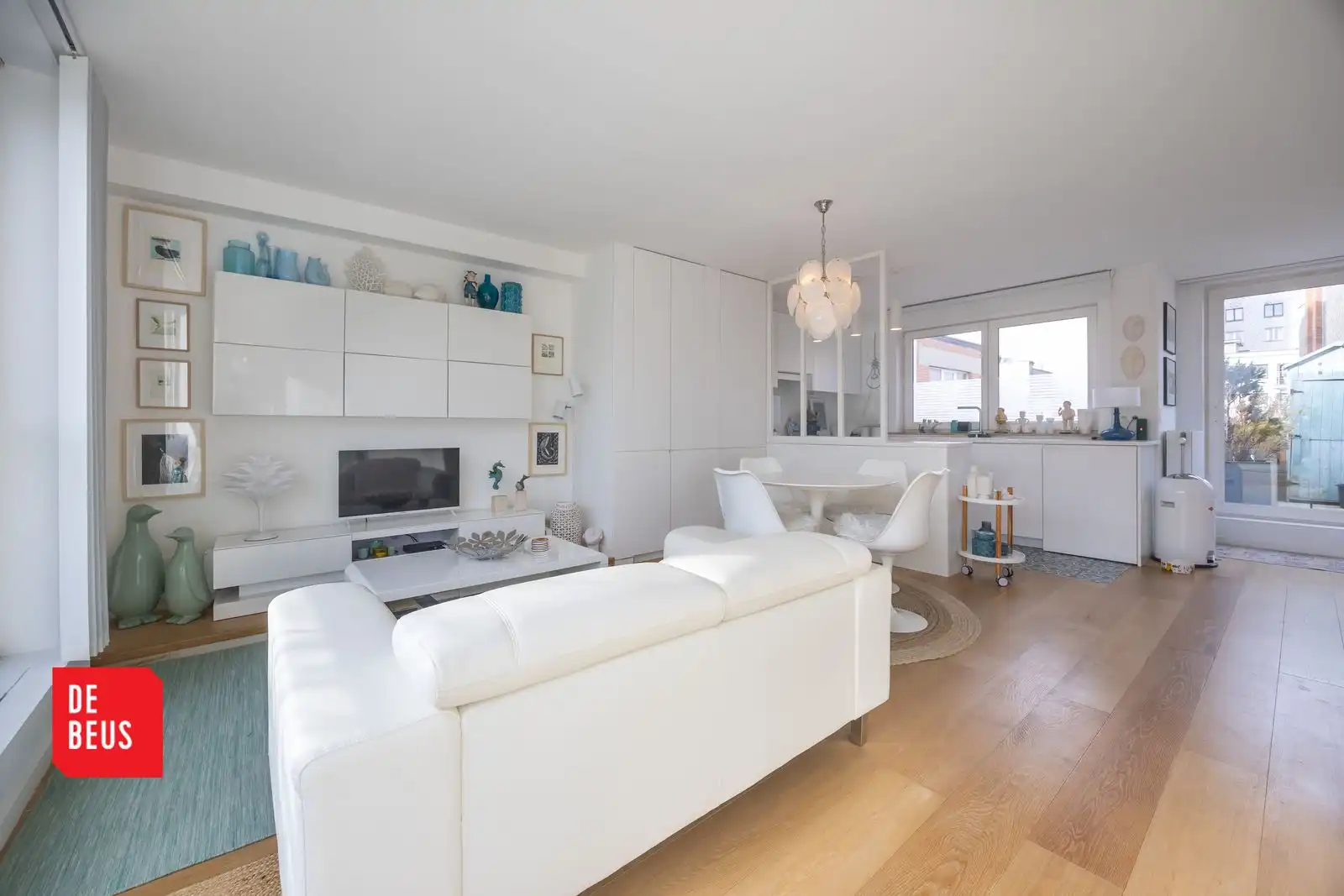 Stijlvol penthouse appartement met 2 splk en 2 leefterrassen nabij zee foto {{pictureIndex}}