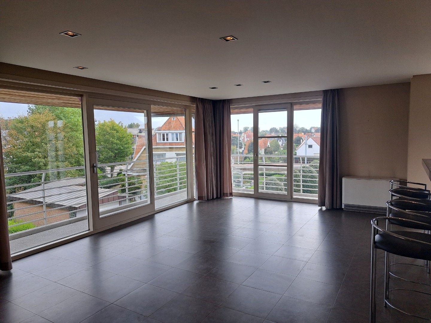 RUIM VERZORGD  HOEKAPPARTEMENT IN VILLA RESIDENTIE OP WANDELAFSTAND VAN HET STRAND  foto 13