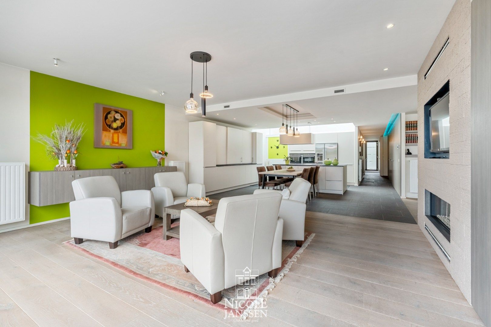 Prachtig luxeappartement met twee slaapkamers en ruim terras nabij centrum  foto 8