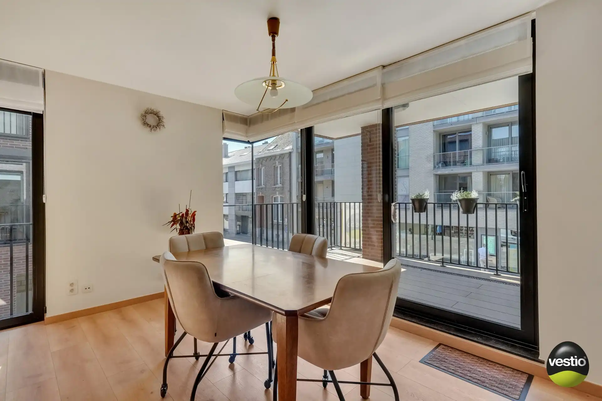 GOED GELEGEN APPARTEMENT 120 M² MET 3 SLAAPKAMERS foto 7