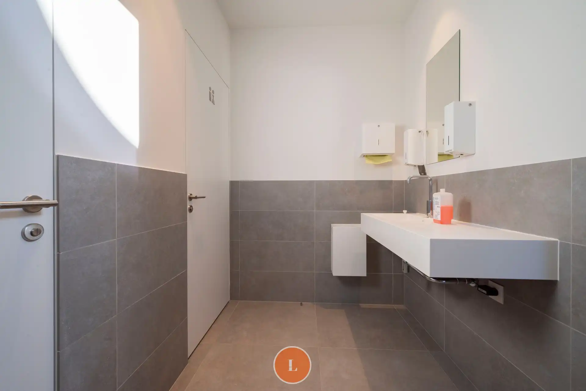 Klassevolle praktijkruimte te huur – hoogwaardige nieuwbouw (2021) foto 28